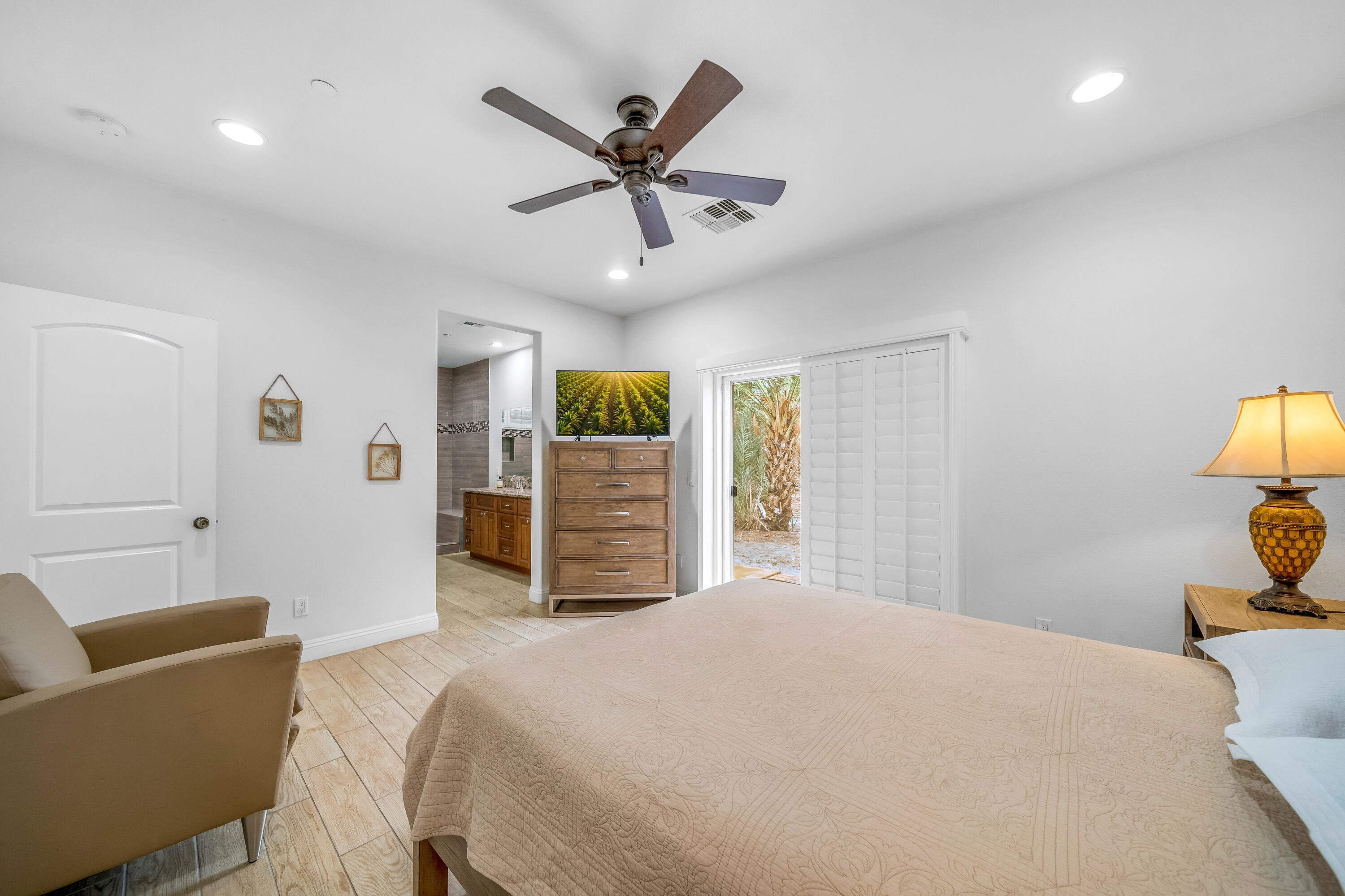 Thermal, California, 92274, United States, 3 Bedrooms Bedrooms, ,4 BathroomsBathrooms,Residential,For Sale,2006584