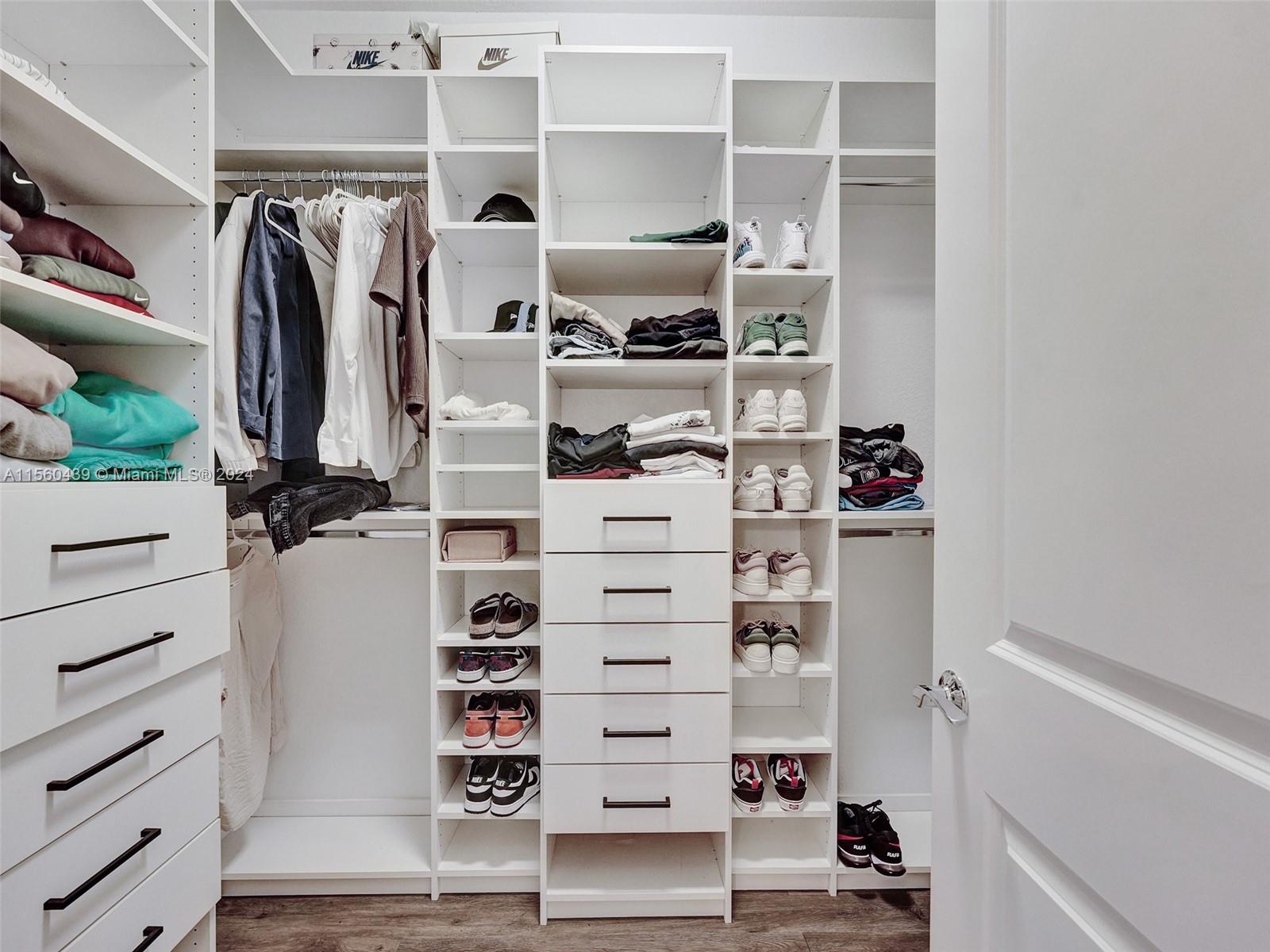 4334 Large Leaf Ln, Hollywood, Florida, 33021, United States, 6 Bedrooms Bedrooms, ,4 BathroomsBathrooms,Residential,For Sale,4334 Large Leaf Ln,1500872