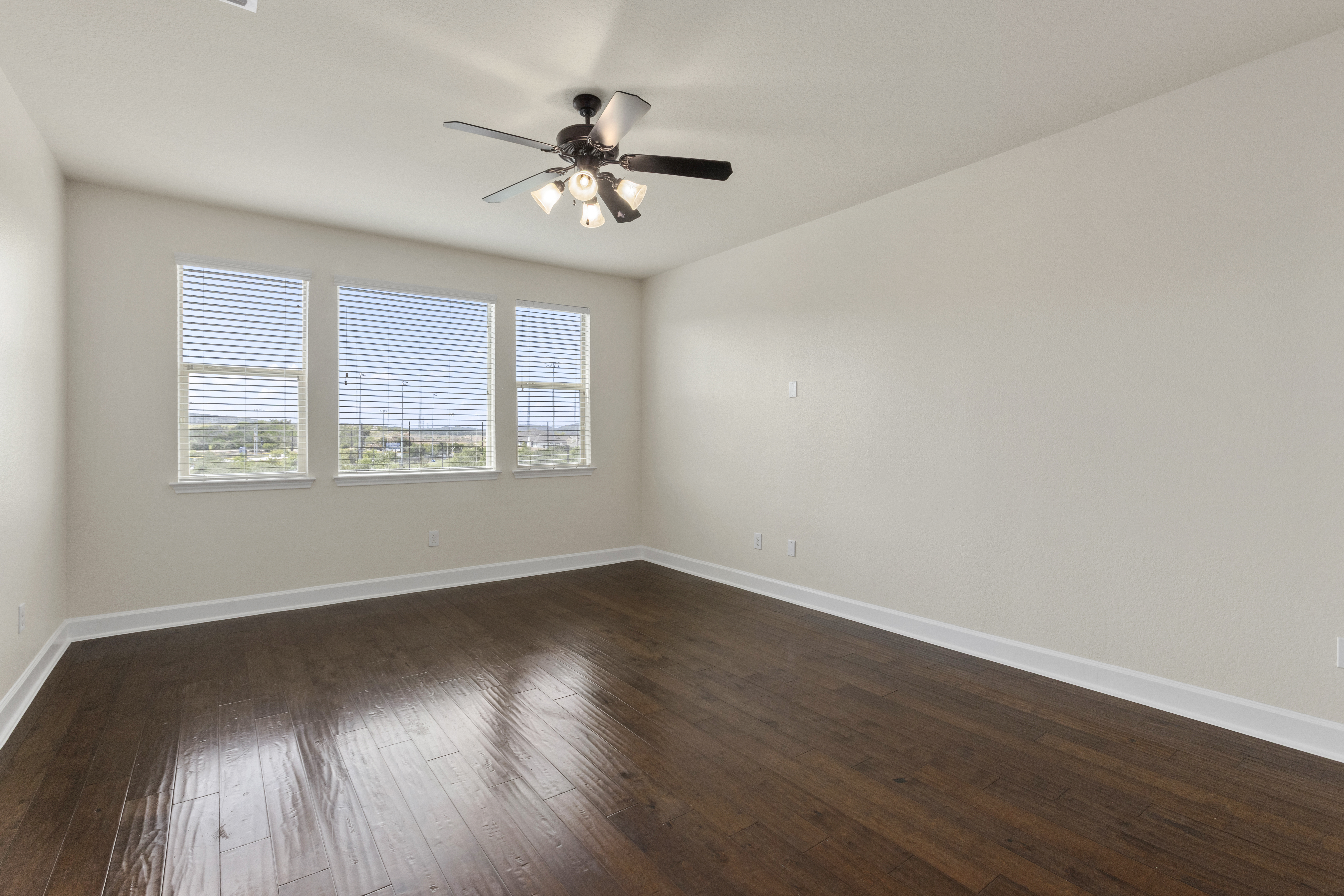  Expansive Luxury in the Heart of Presidio - 物件實景