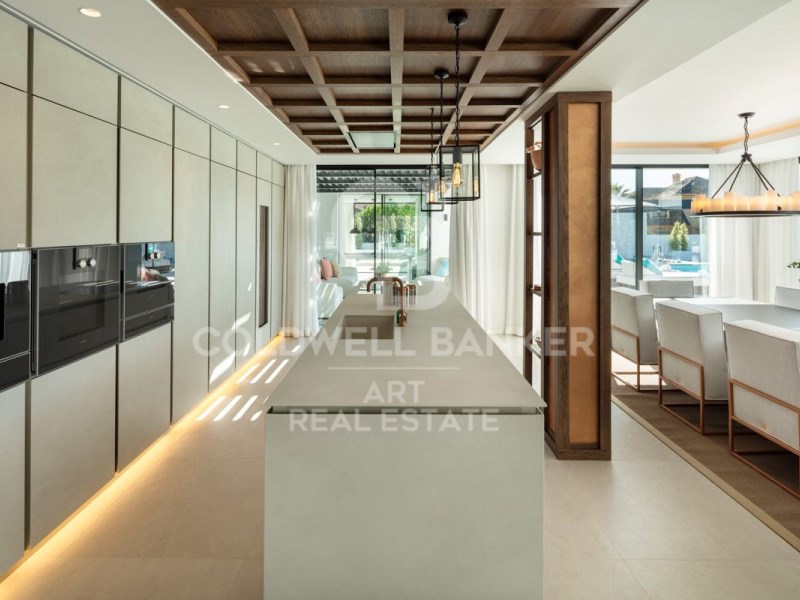 Marbella, Andalusia, ES, 5 Bedrooms Bedrooms, ,5 BathroomsBathrooms,Residential,For Sale,1767913