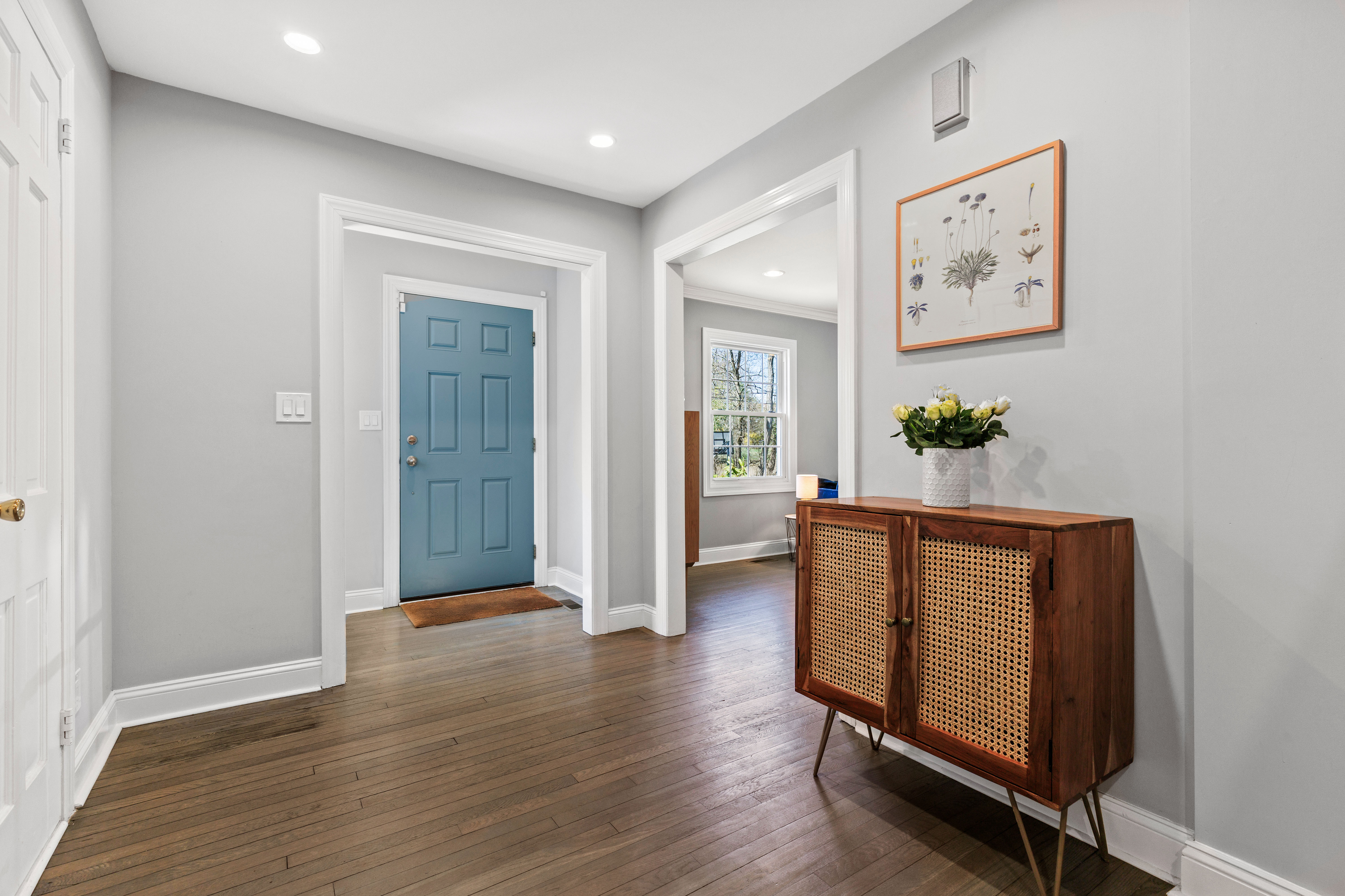  Fully Renovated Shore Acres Home - 物件實景