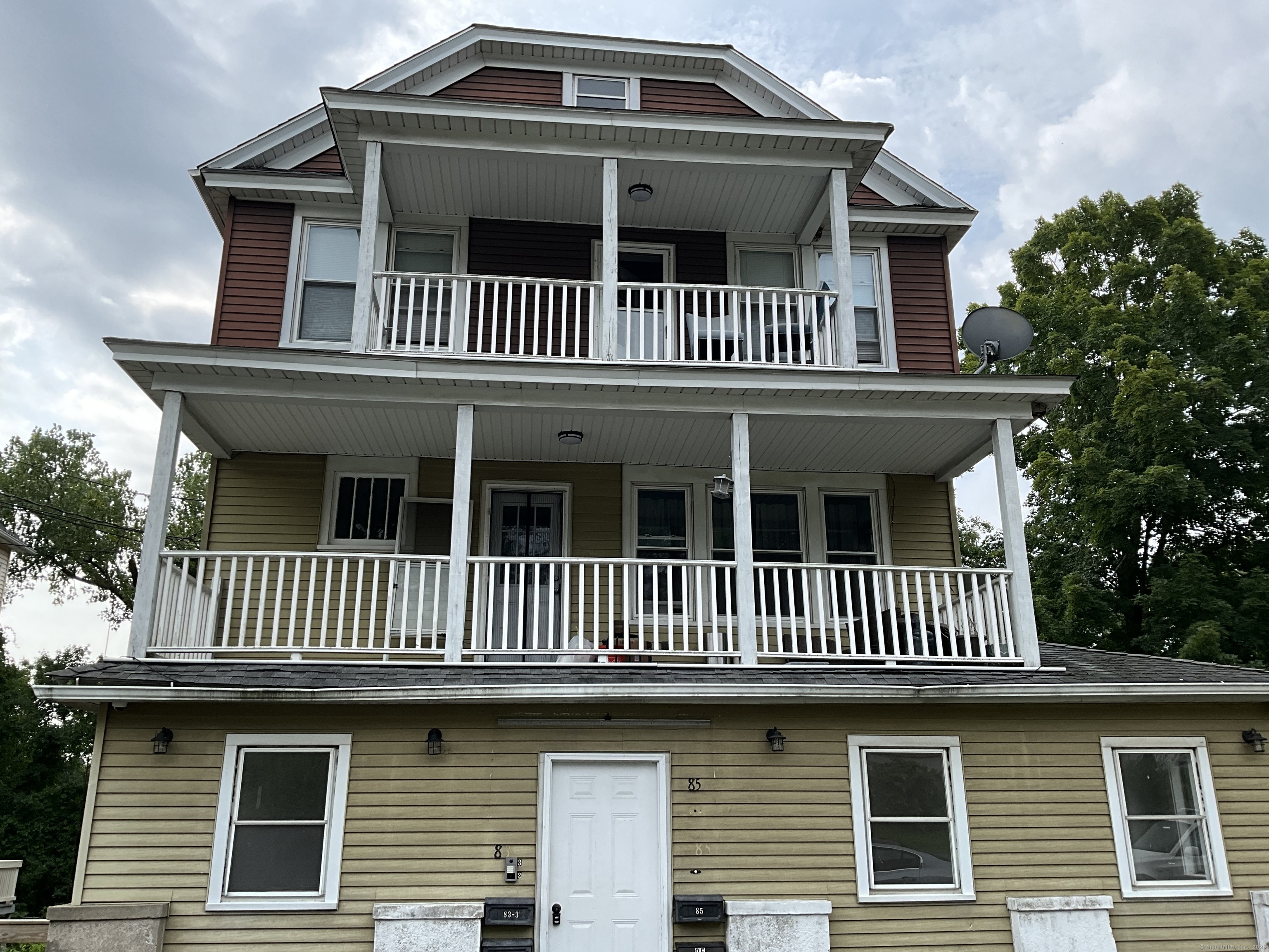 Waterbury, Connecticut, 06708, United States, 9 Bedrooms Bedrooms, ,3 BathroomsBathrooms,Residential,For Sale,1911329
