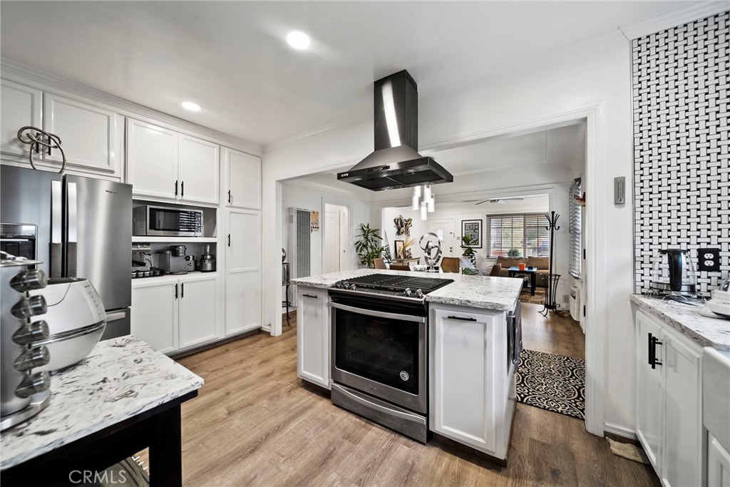 Los Angeles, California, 90041, United States, ,Residential,For Sale,2013561