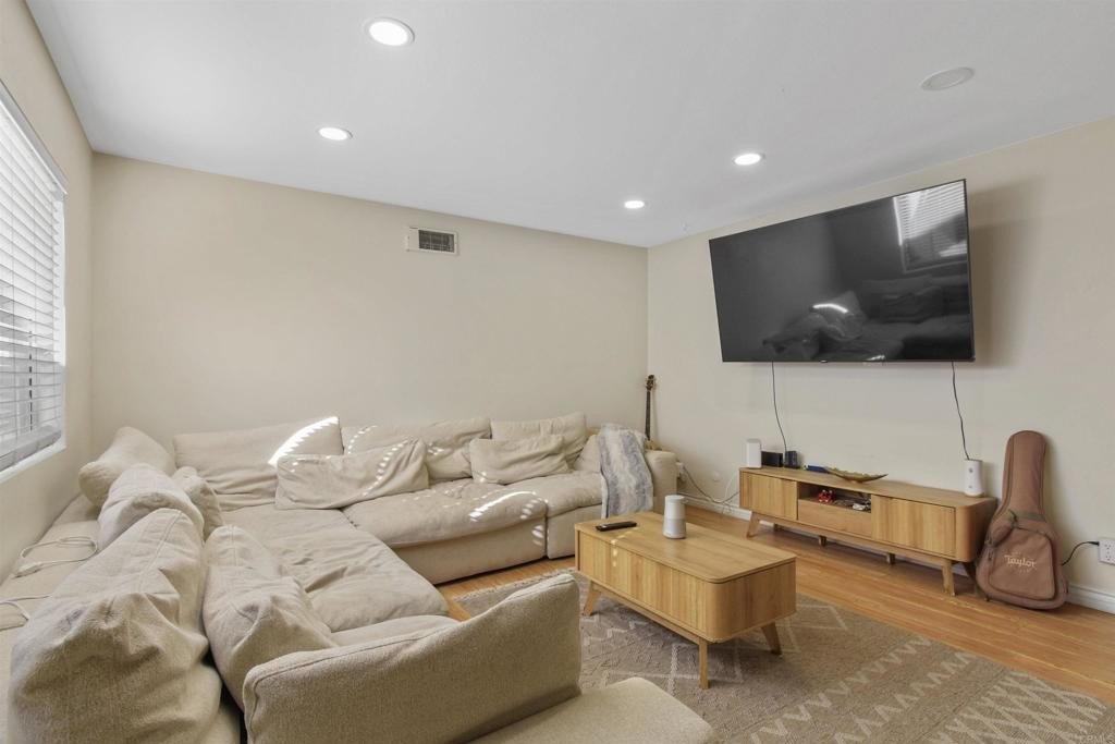 Chula Vista, California, 91911, United States, 2 Bedrooms Bedrooms, ,2 BathroomsBathrooms,Residential,For Sale,1712763