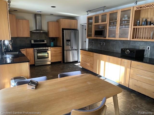 Highland, Michigan, 48356, United States, 4 Bedrooms Bedrooms, ,4 BathroomsBathrooms,Residential,For Sale,1994740