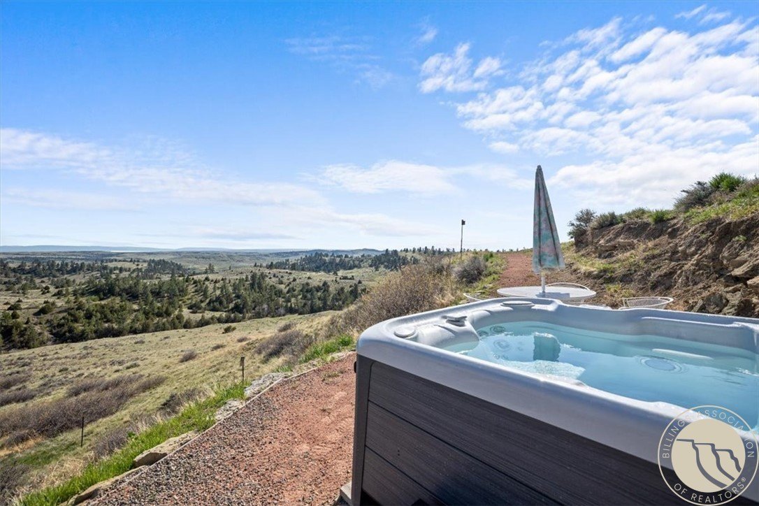 Billings, Montana, 59101, United States, 5 Bedrooms Bedrooms, ,4 BathroomsBathrooms,Residential,For Sale,1977602