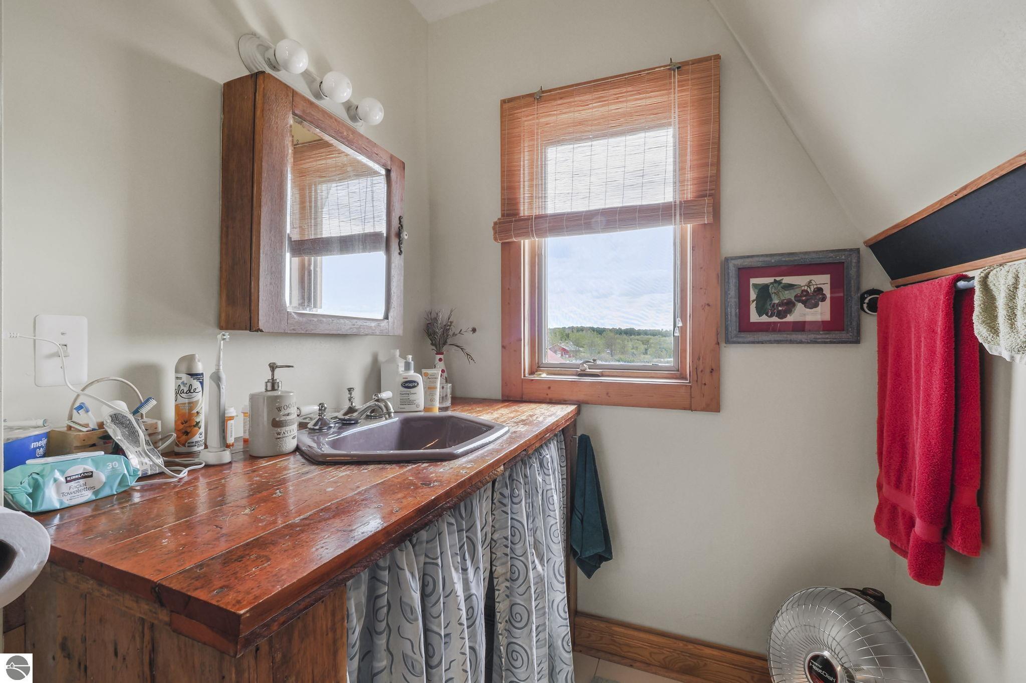 Traverse City, Michigan, 49686, United States, 3 Bedrooms Bedrooms, ,1 BathroomBathrooms,Residential,For Sale,1847565