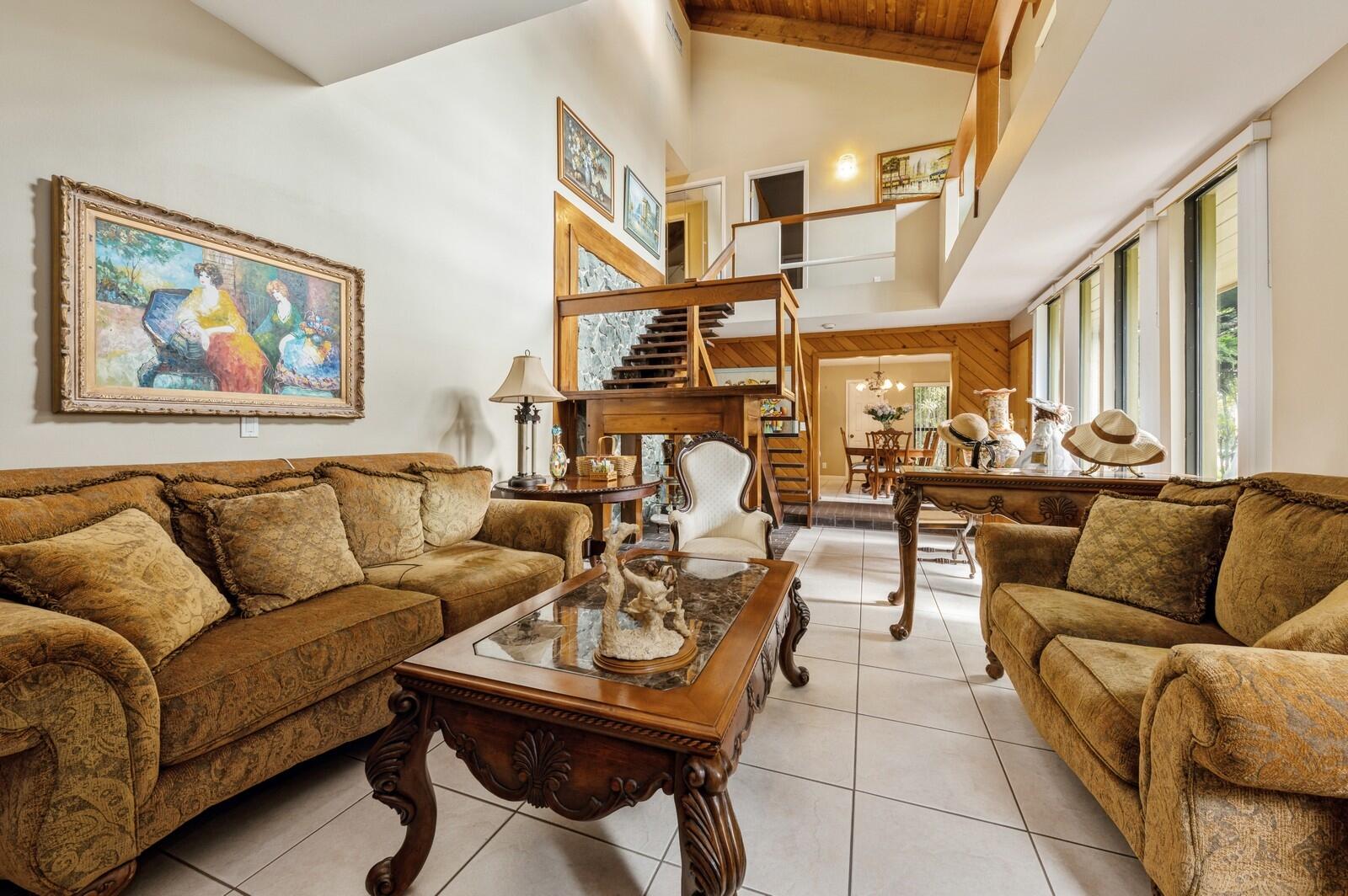 Haverhill, Florida, 33415, United States, 4 Bedrooms Bedrooms, ,4 BathroomsBathrooms,Residential,For Sale,1848793