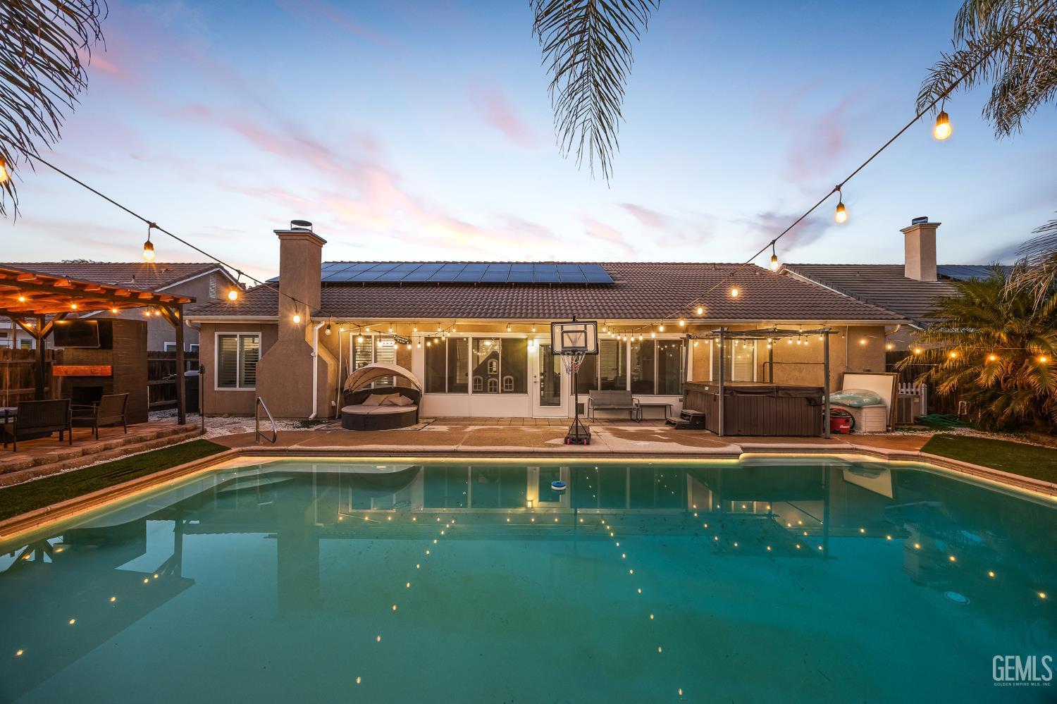 Hanford, California, 93230, United States, 4 Bedrooms Bedrooms, ,2 BathroomsBathrooms,Residential,For Sale,1985699