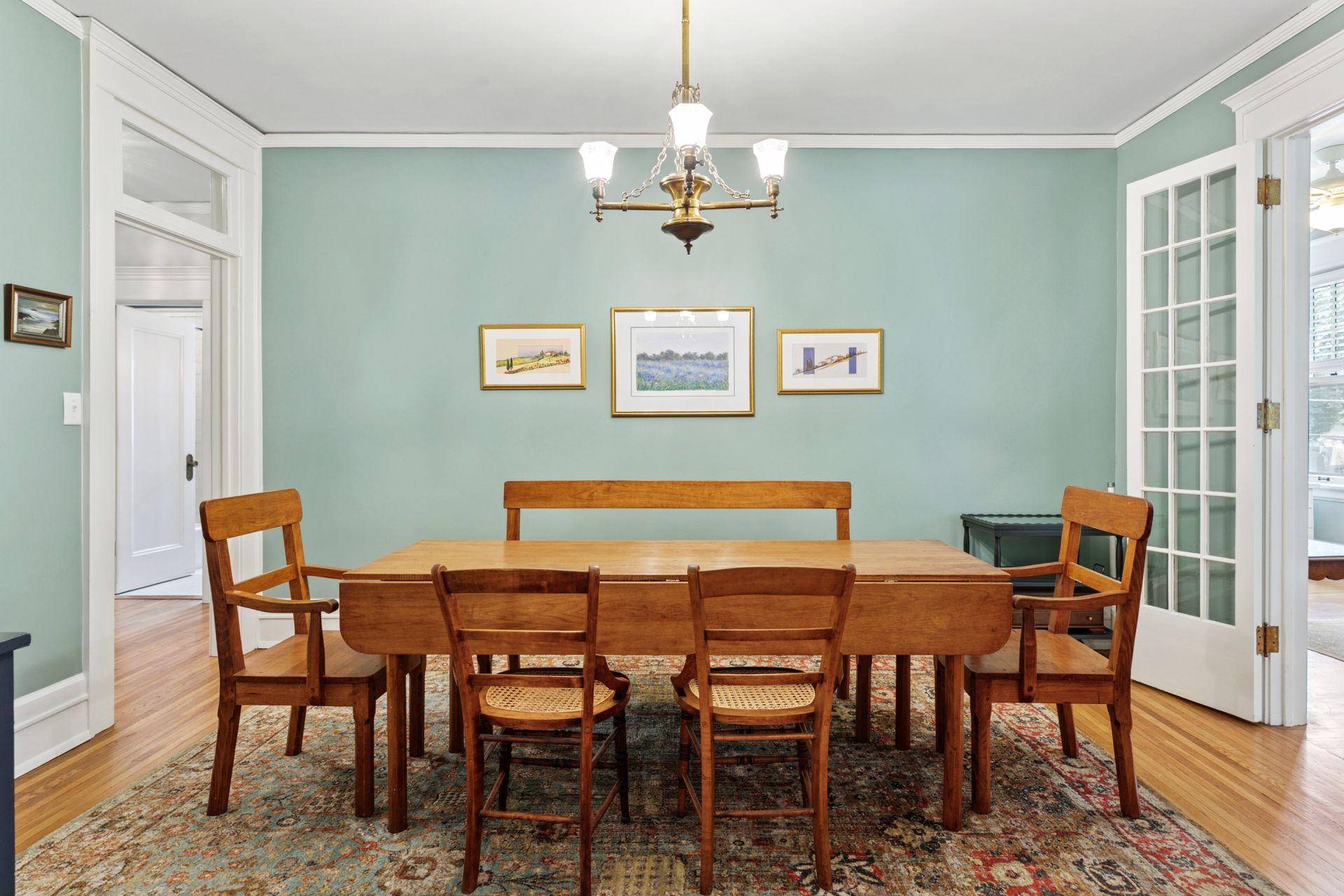 Saint Paul, Minnesota, 55102, United States, 3 Bedrooms Bedrooms, ,1 BathroomBathrooms,Residential,For Sale,1940407