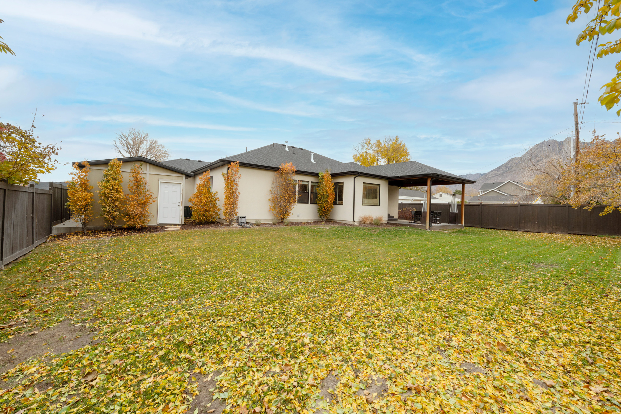 Holladay, Utah, 84117, United States, 4 Bedrooms Bedrooms, ,4 BathroomsBathrooms,Residential,For Sale,1991877