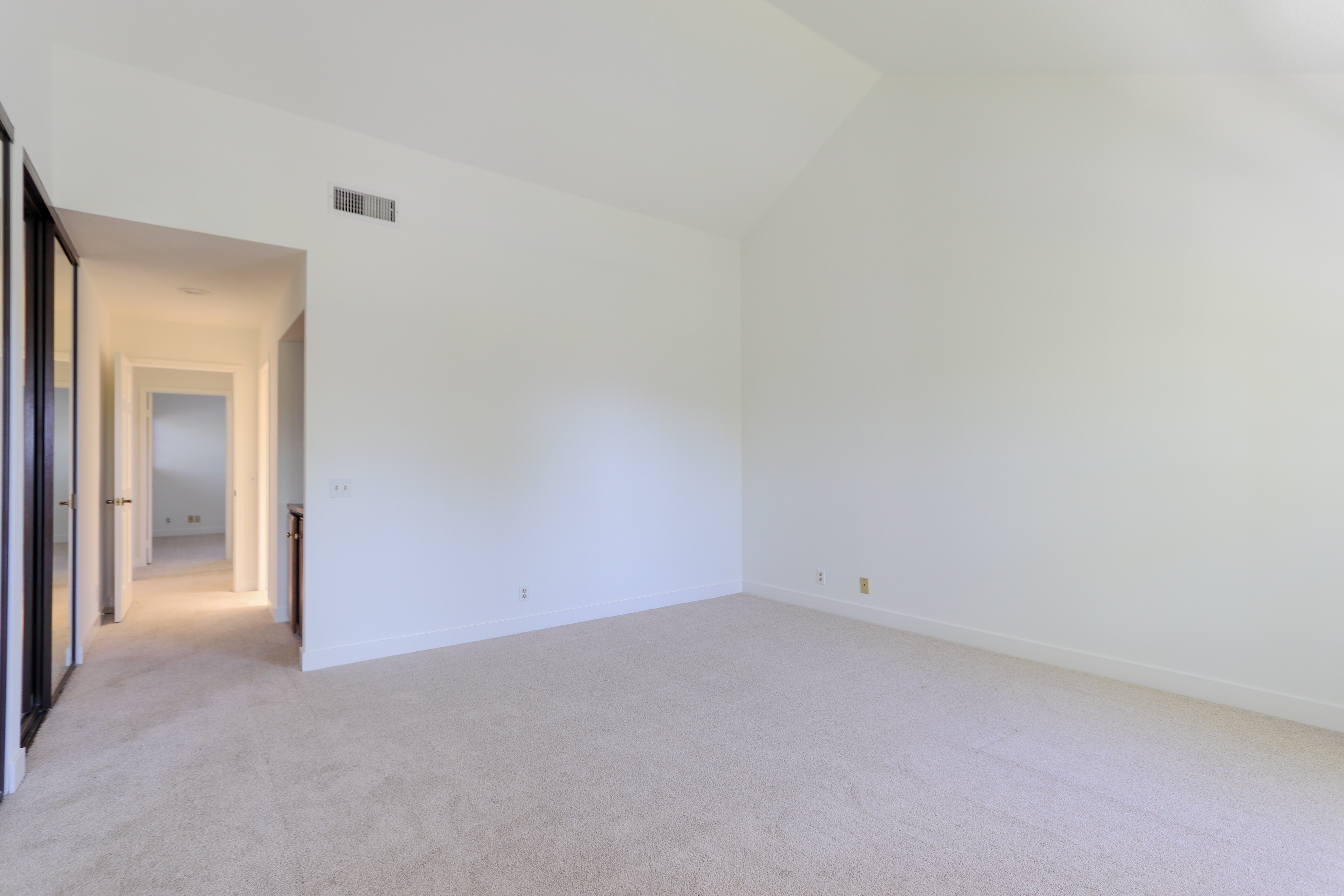  551 Milton Court #101, Long Beach, CA 90803 - 物件實景