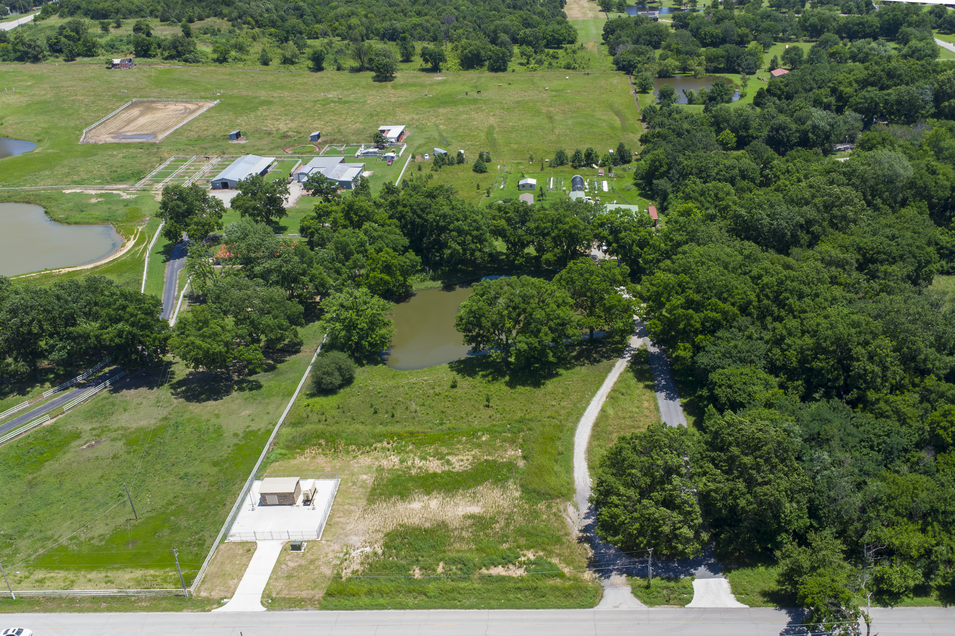  13301 South Lewis Avenue, Bixby, OK 74008 - 物件實景