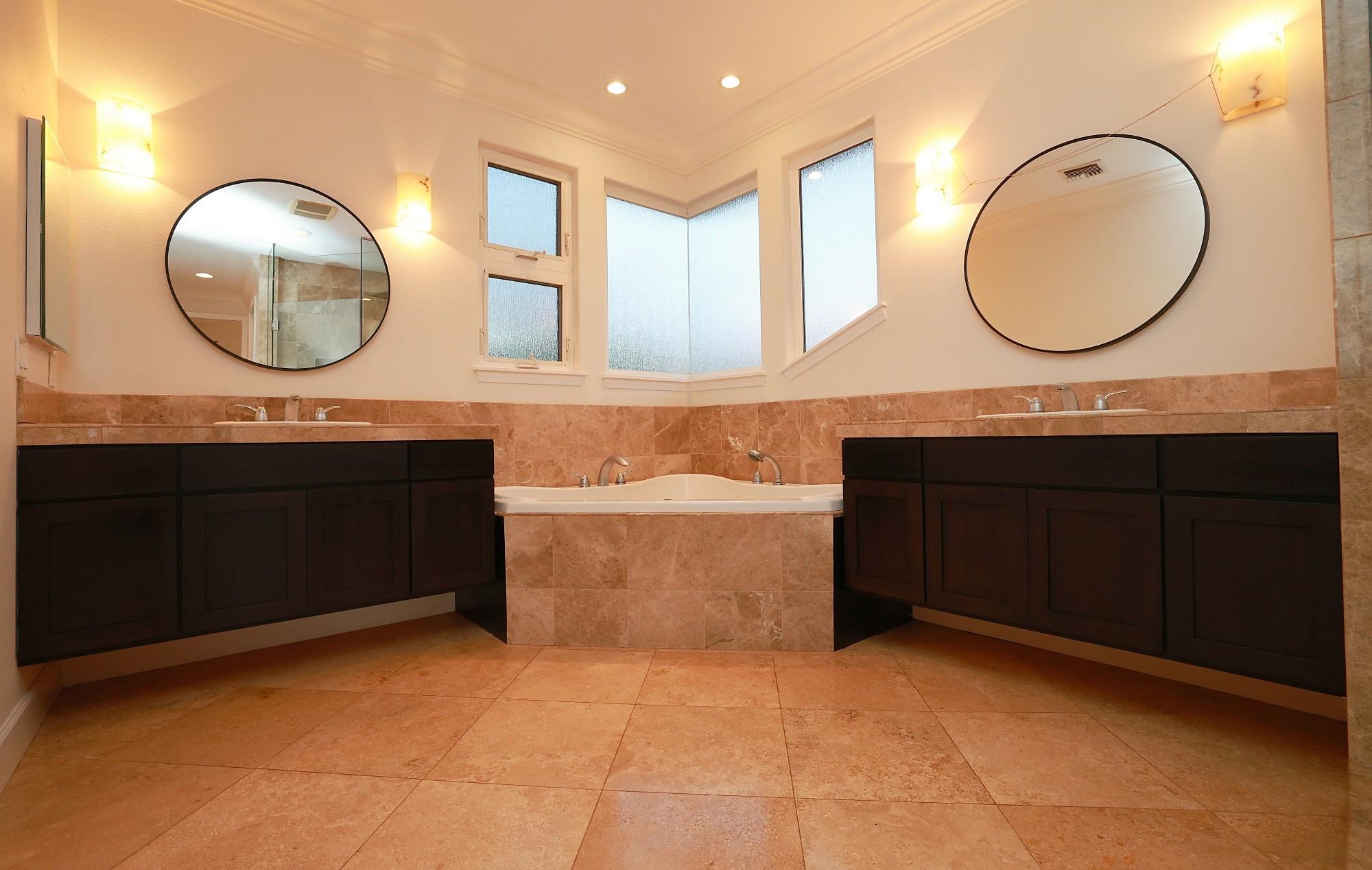 Lahaina, Hawaii, 96761, United States, 4 Bedrooms Bedrooms, ,4 BathroomsBathrooms,Residential,For Sale,1901964