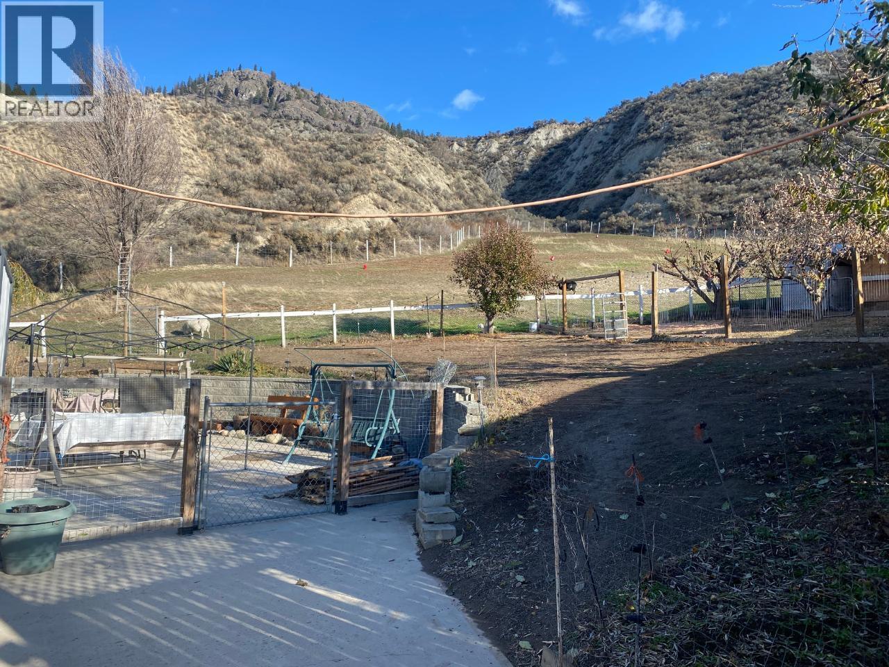 KAMLOOPS, British Columbia, V2H 1S7, CA, 4 Bedrooms Bedrooms, ,3 BathroomsBathrooms,Residential,For Sale,1949543