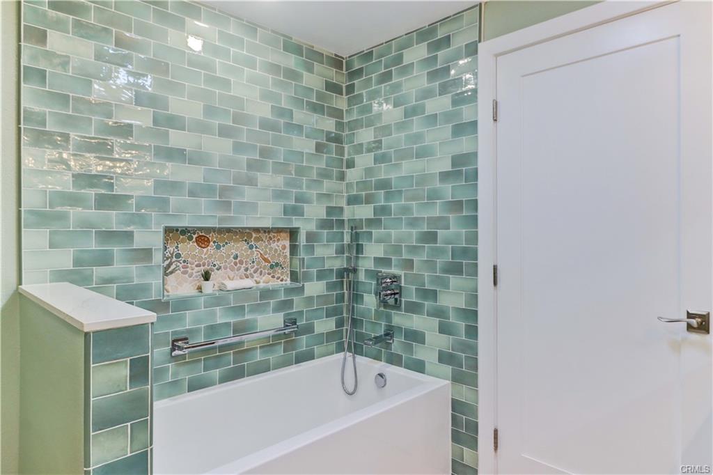 Laguna Woods, California, CA, United States, 2 Bedrooms Bedrooms, ,Residential,For Sale,2006488