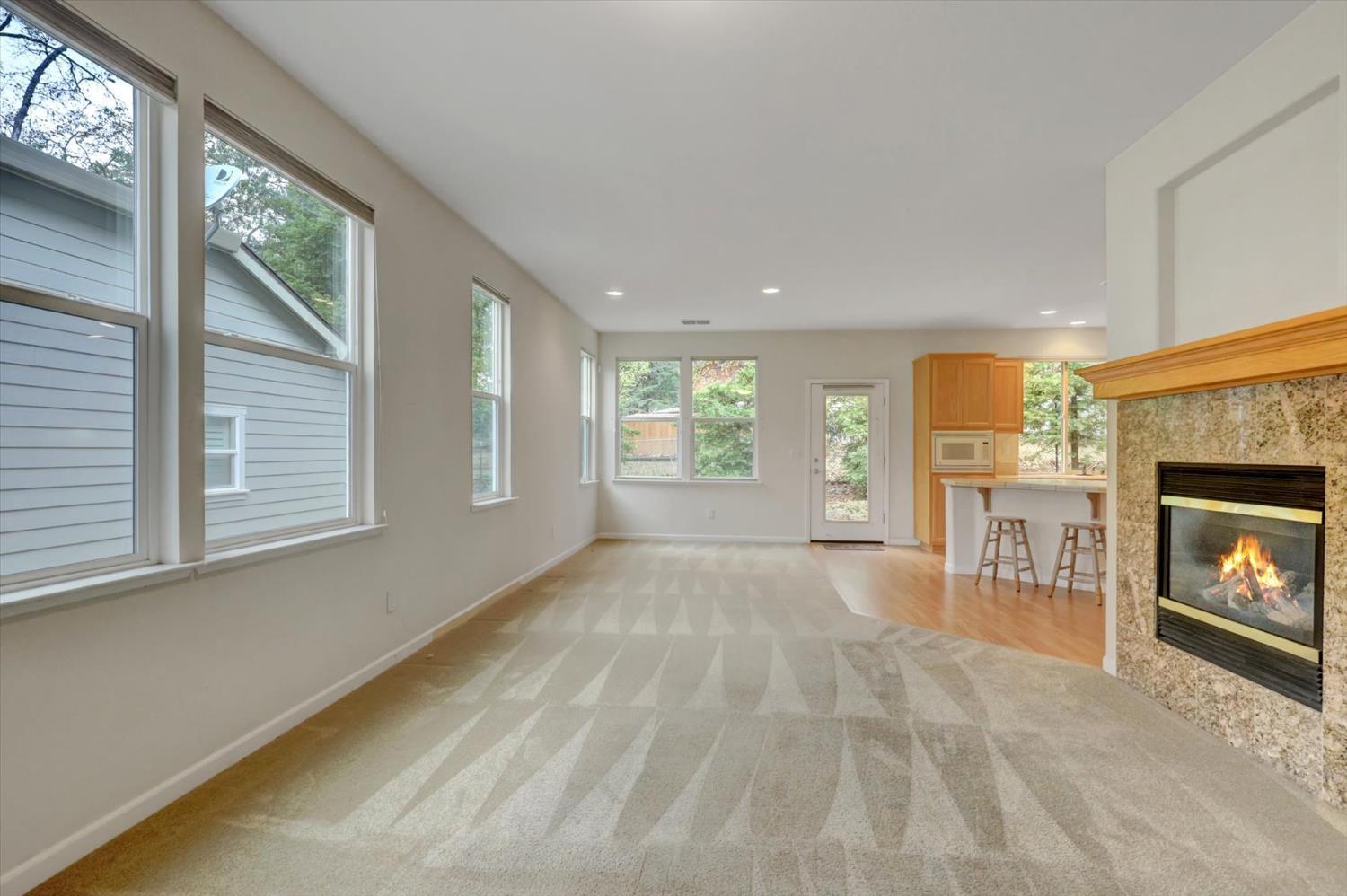 Grass Valley, California, 95945, United States, 2 Bedrooms Bedrooms, ,2 BathroomsBathrooms,Residential,For Sale,1996447