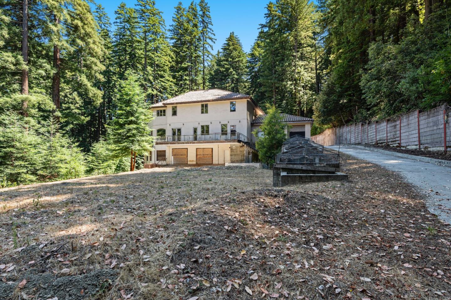 Woodside, California, 94062, United States, 4 Bedrooms Bedrooms, ,8 BathroomsBathrooms,Residential,For Sale,1987934