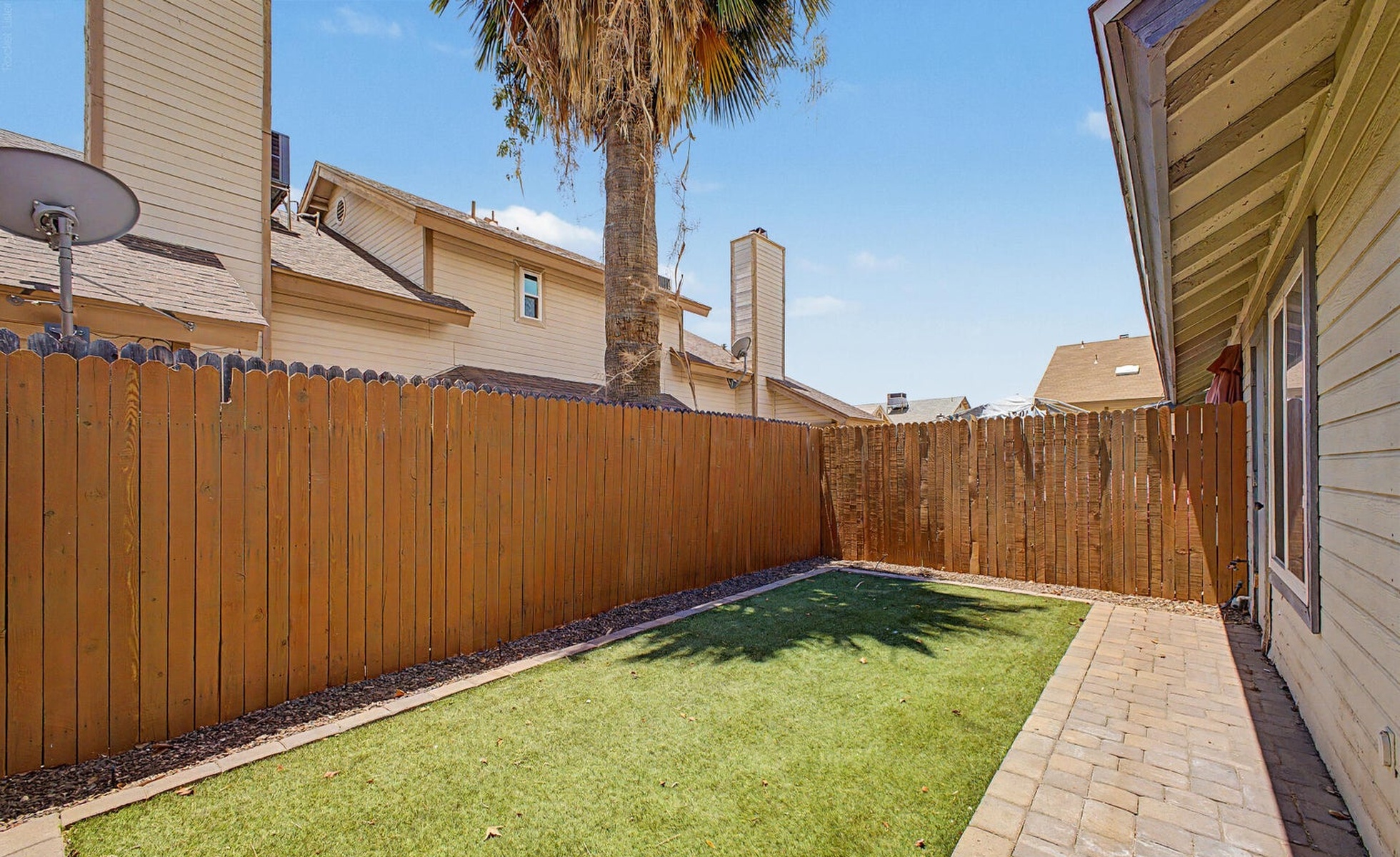  2455 E Broadway Road  Mesa, AZ - 物件實景