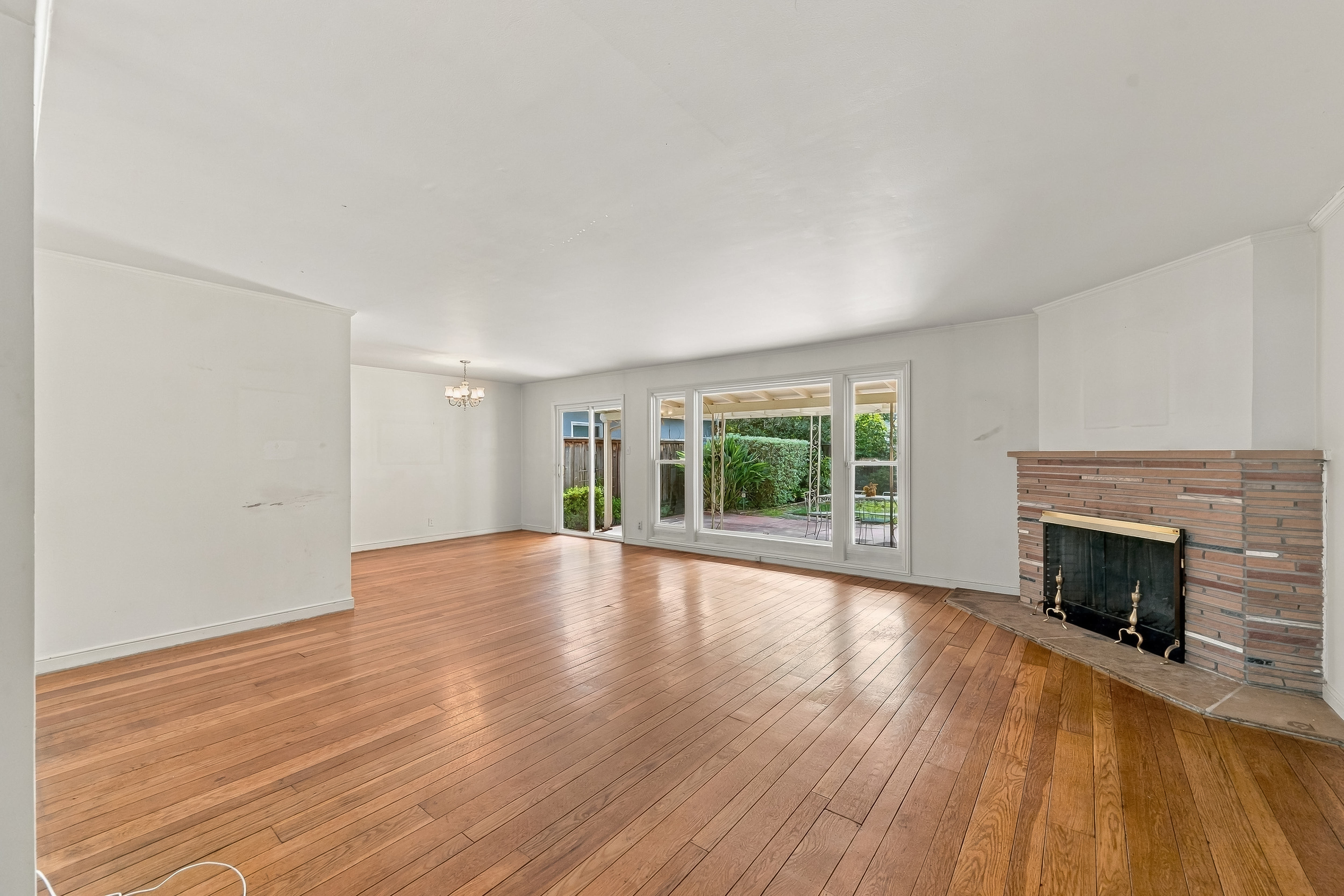  Coveted White Oaks Neighborhood - 物件實景