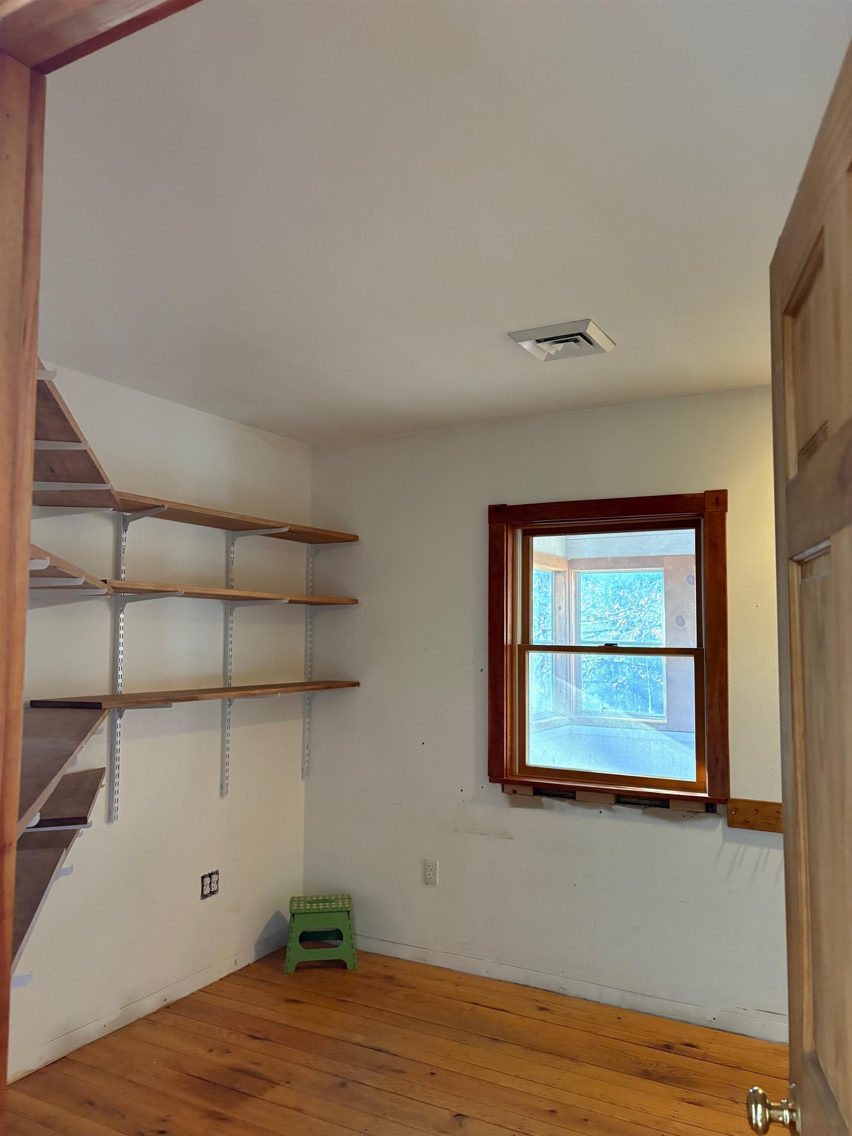 Winchester, New Hampshire, 03470, United States, 3 Bedrooms Bedrooms, ,2 BathroomsBathrooms,Residential,For Sale,2001940