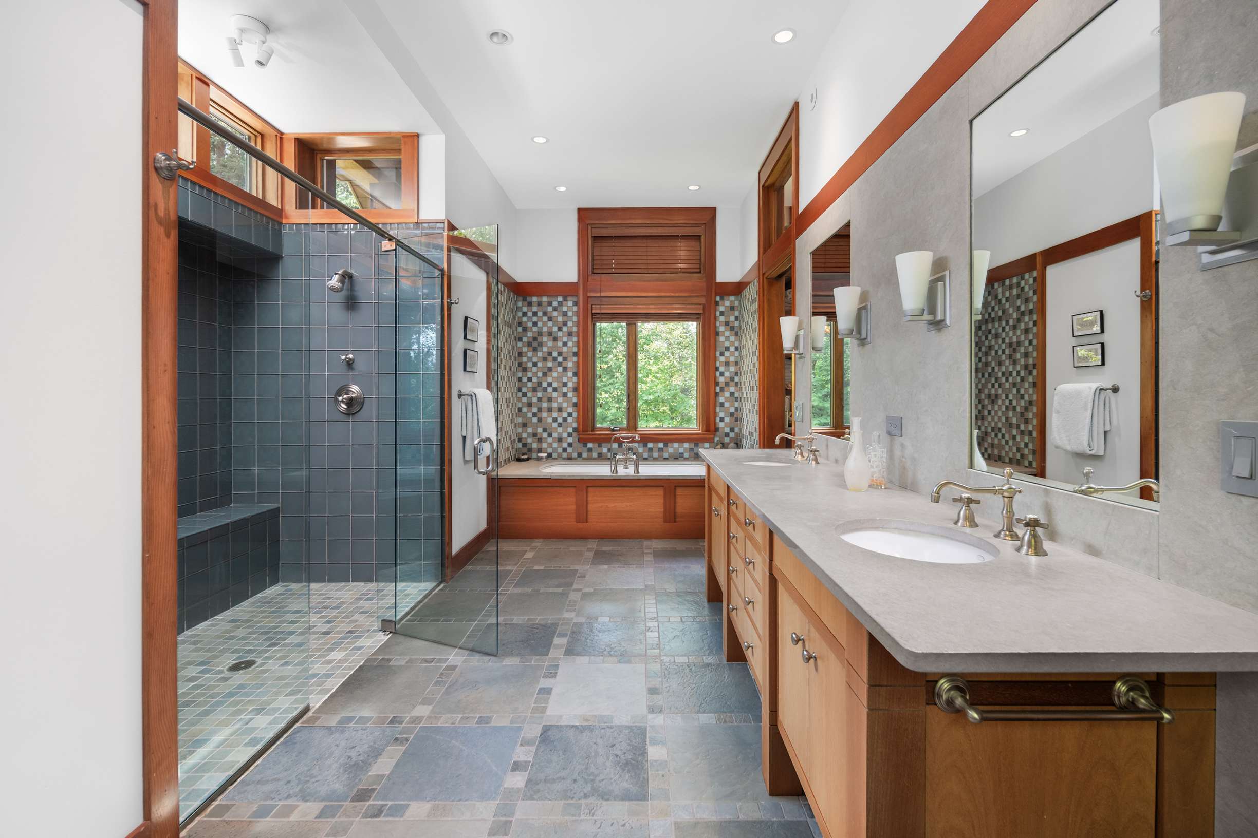  Kezar Lake Contemporary Retreat with Lakeside Boathouse & Dock - 物件實景