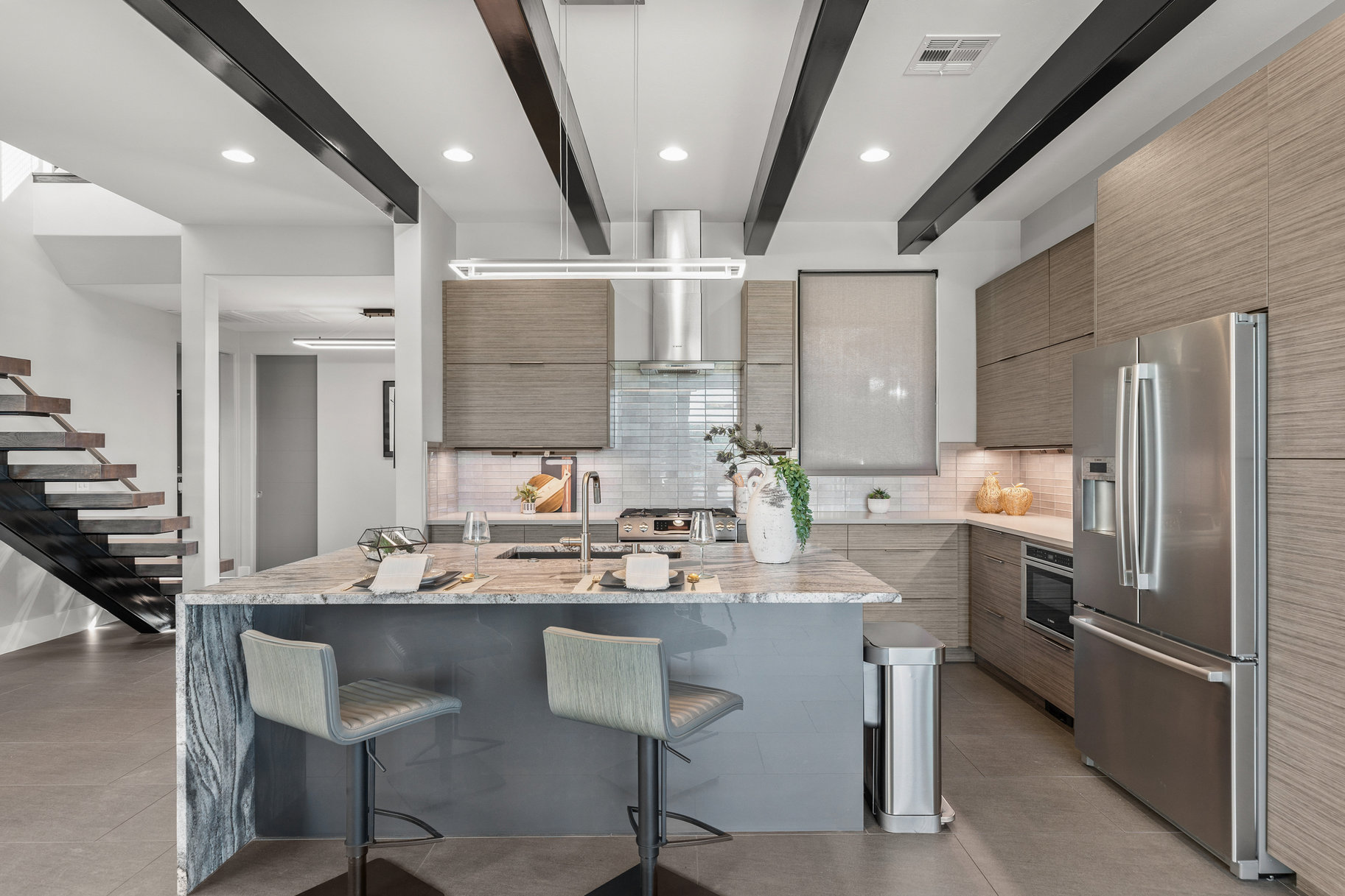  Modern Masterpiece With Breathtaking Mountain Views - 物件實景