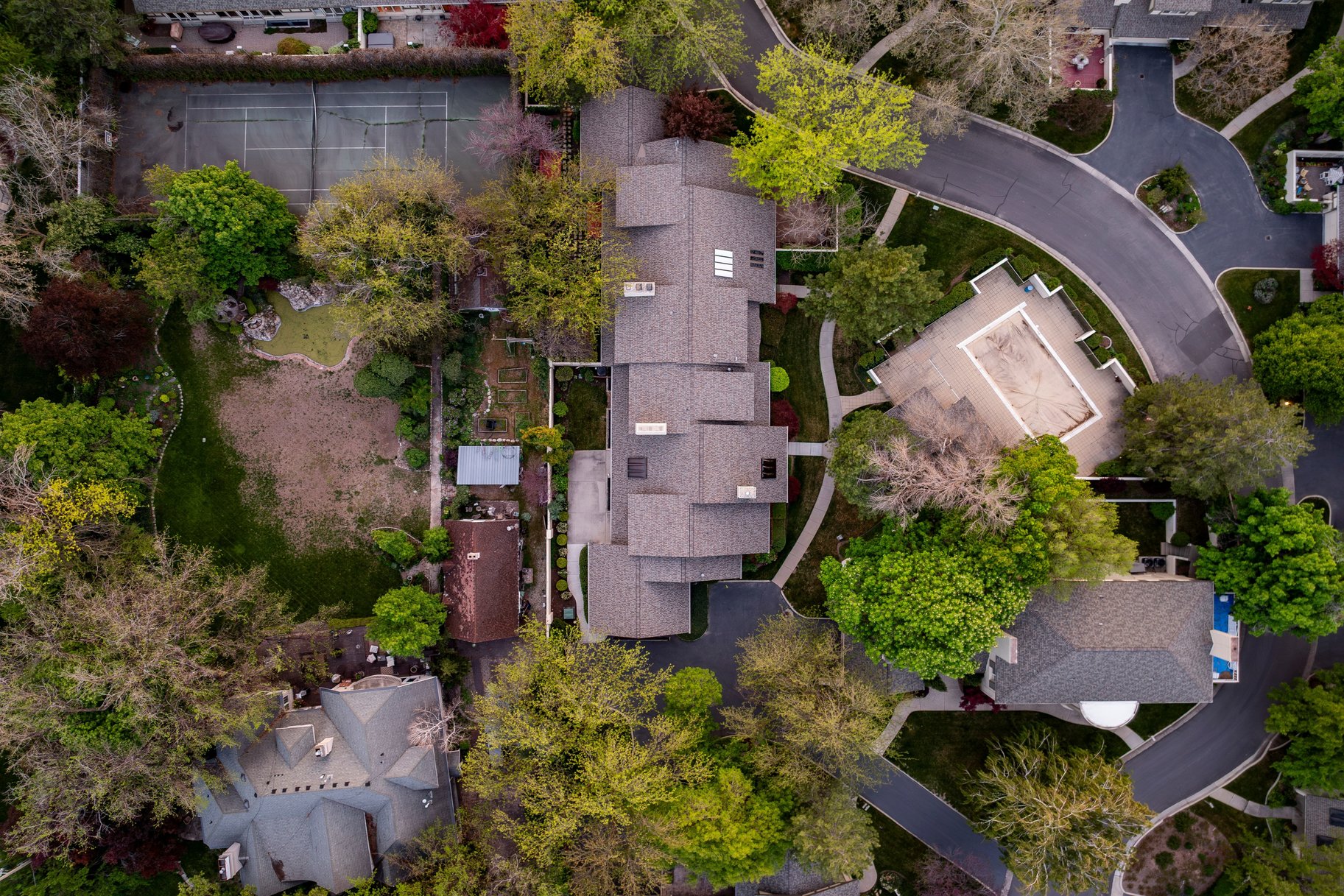  A Large Home in a Sought-After Private Community in East Millcreek - 物件實景