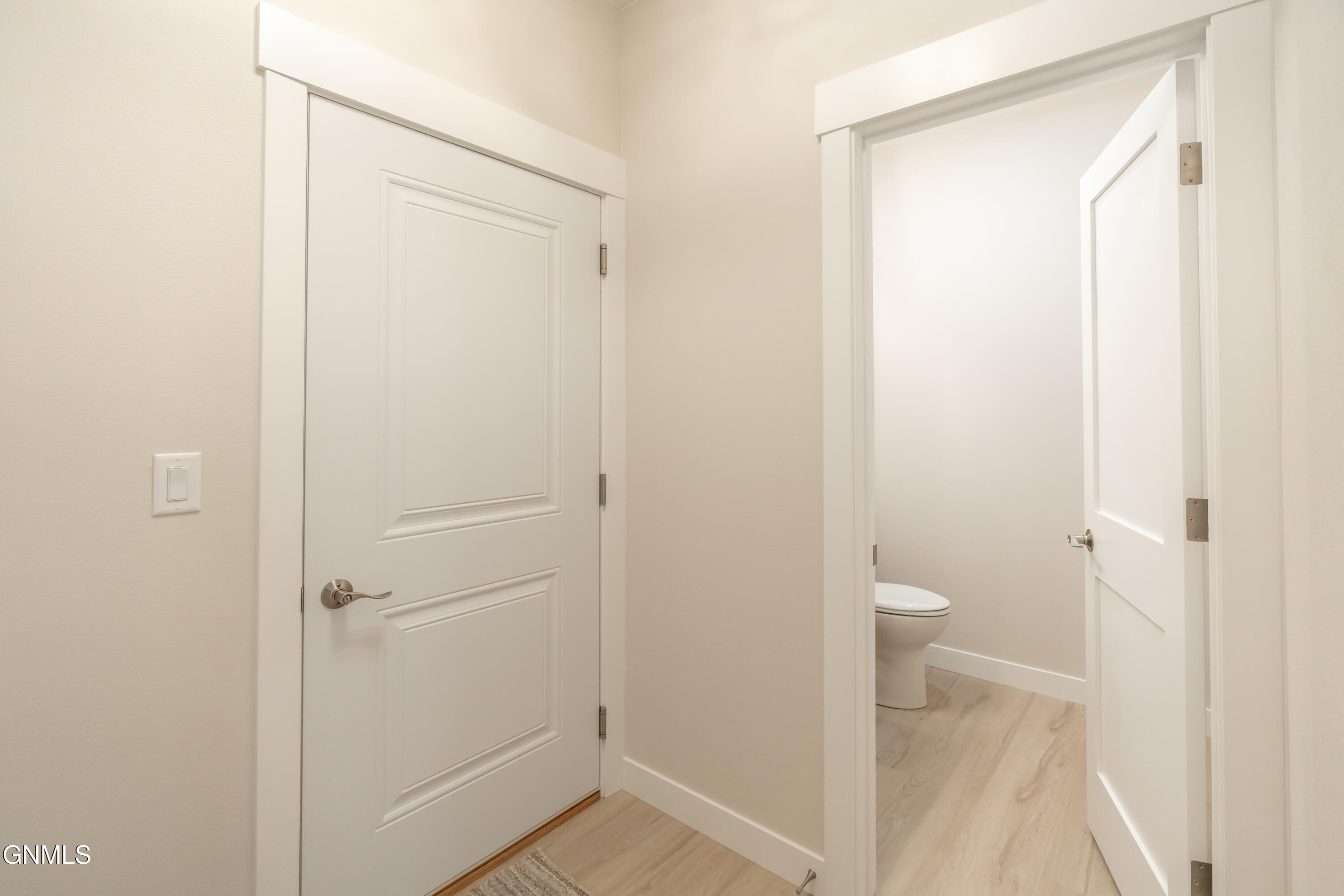 Bismarck, North Dakota, 58504, United States, 3 Bedrooms Bedrooms, ,3 BathroomsBathrooms,Residential,For Sale,2032789