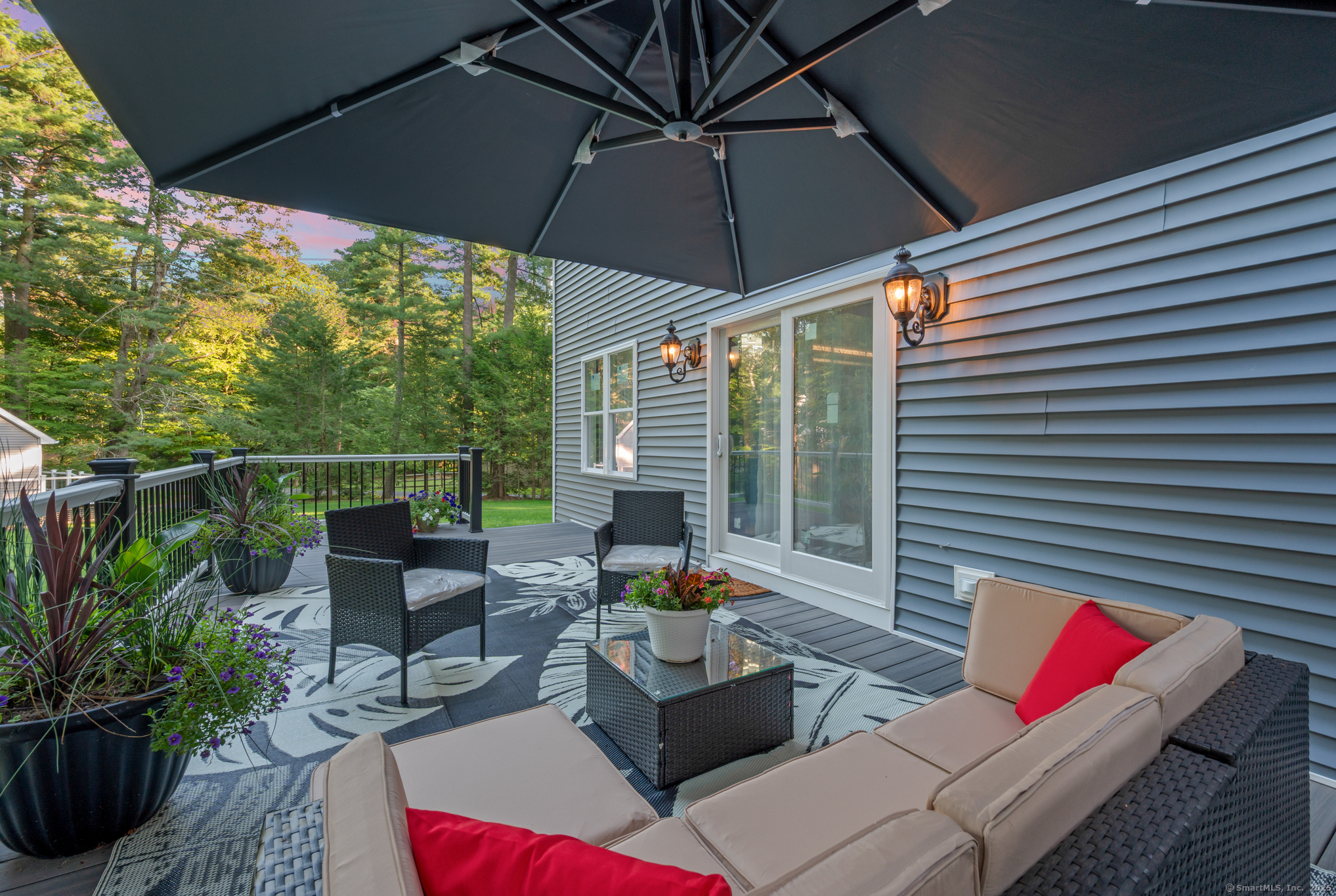 Simsbury, Connecticut, 06092, United States, 4 Bedrooms Bedrooms, ,3 BathroomsBathrooms,Residential,For Sale,1872405