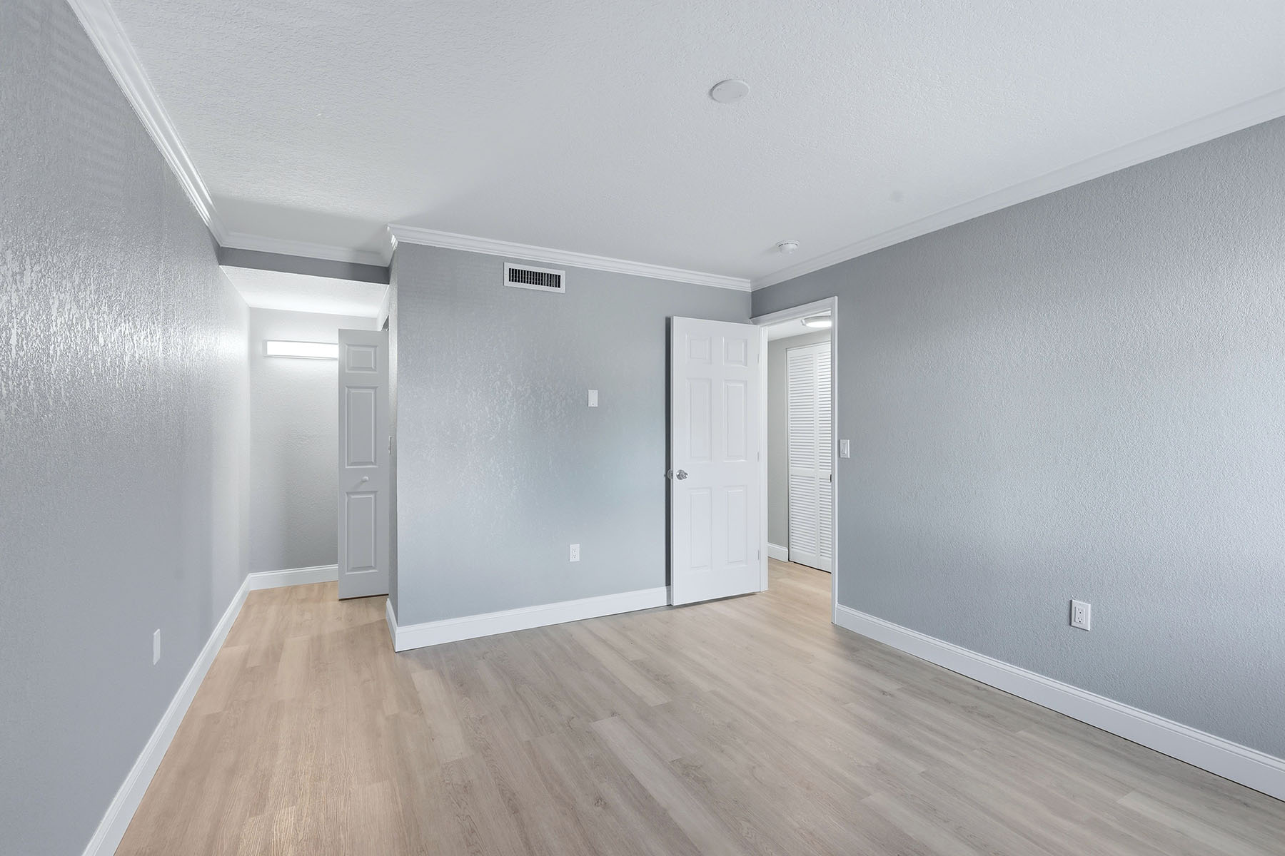  PEPPERTREE VILLAGE CONDO - 物件實景