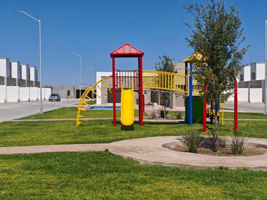 Torreón, Coahuila de Zaragoza, 27023, Mexico, 3 Bedrooms Bedrooms, ,2 BathroomsBathrooms,Residential,For Sale,1821052