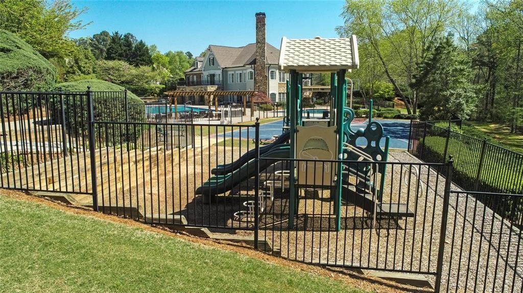 Cumming, Georgia, 30041, United States, 5 Bedrooms Bedrooms, ,5 BathroomsBathrooms,Residential,For Sale,1944969
