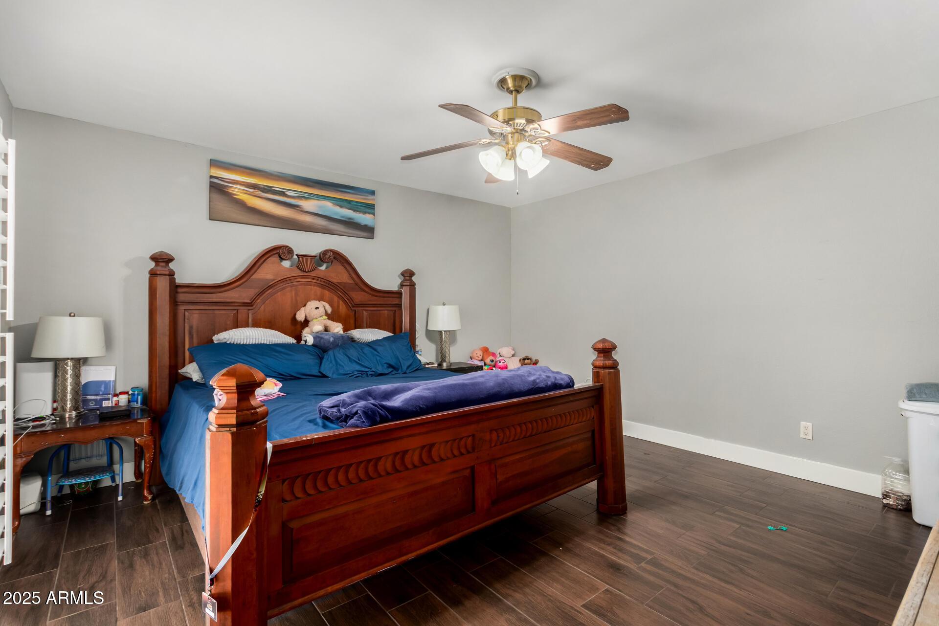 Phoenix, Arizona, 85051, United States, 5 Bedrooms Bedrooms, ,2 BathroomsBathrooms,Residential,For Sale,1987441