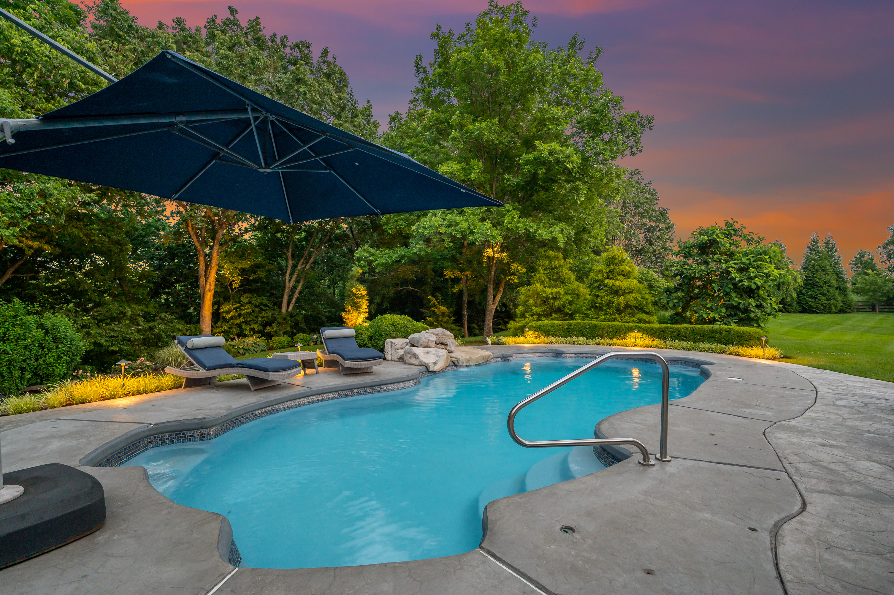  315 Whispering Brook Drive - 物件實景