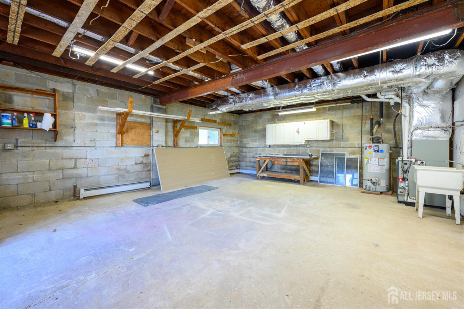 Edison, New Jersey, 08817, United States, 3 Bedrooms Bedrooms, ,2 BathroomsBathrooms,Residential,For Sale,1958154