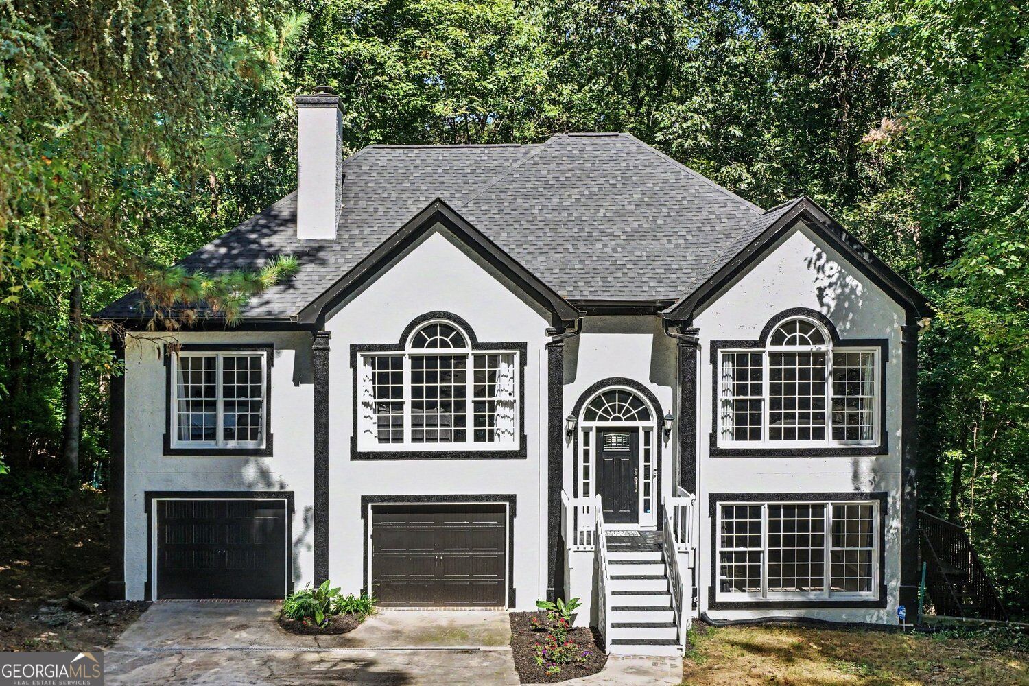 Forrest Bend Ln, Snellville, GA 30039