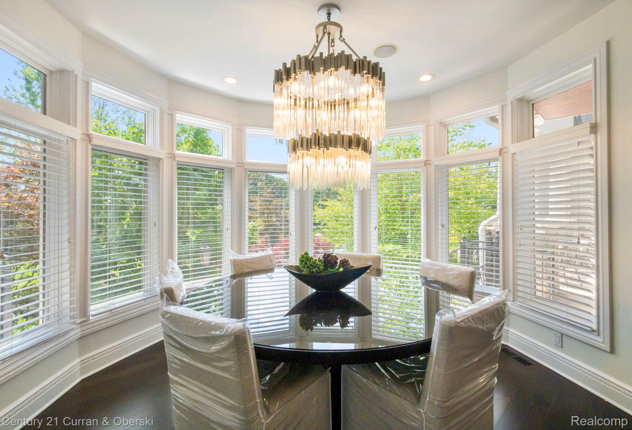 South Lyon, Michigan, 48178, United States, 6 Bedrooms Bedrooms, ,8 BathroomsBathrooms,Residential,For Sale,1976277