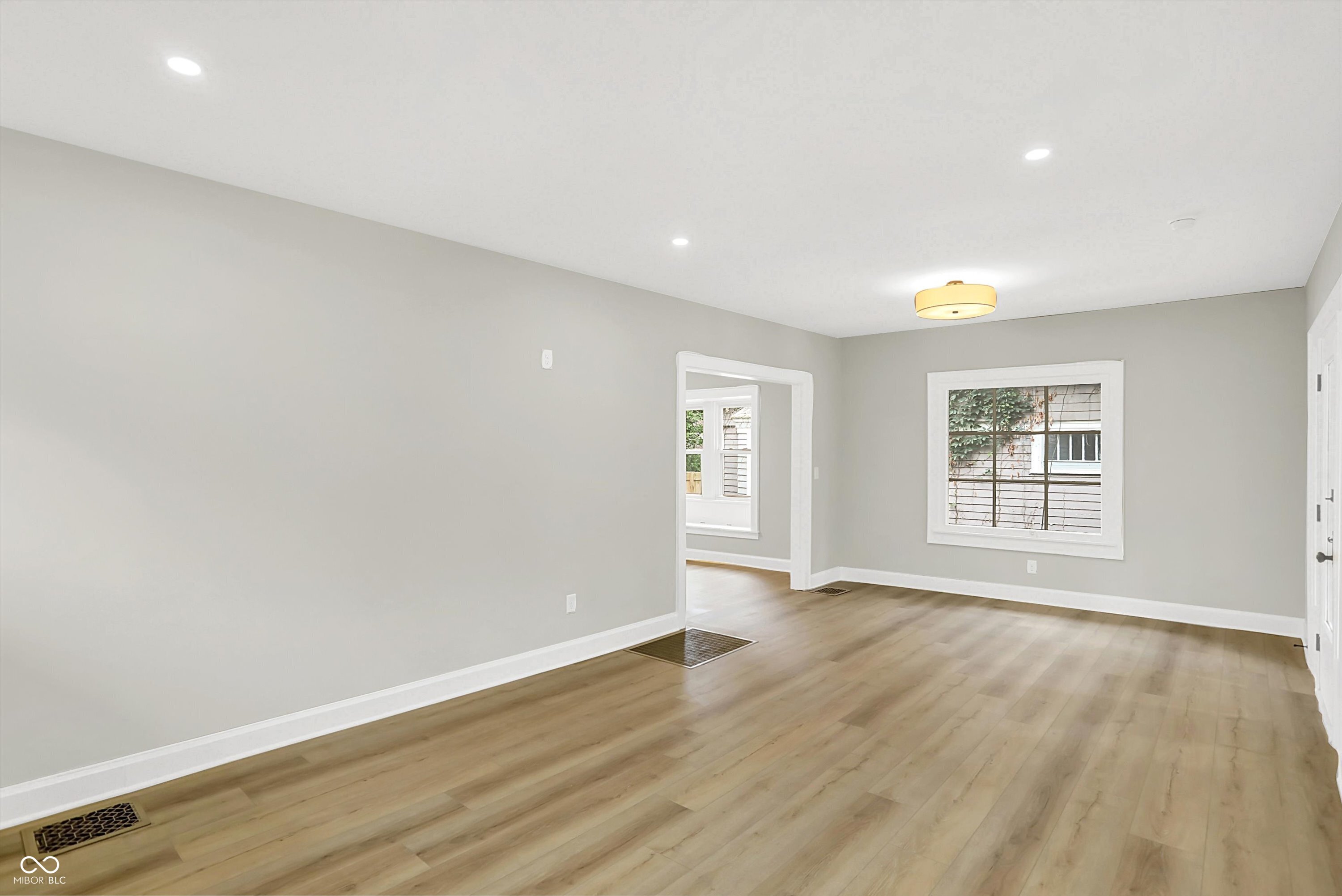 Indianapolis, Indiana, 46205, United States, 3 Bedrooms Bedrooms, ,3 BathroomsBathrooms,Residential,For Sale,1982816