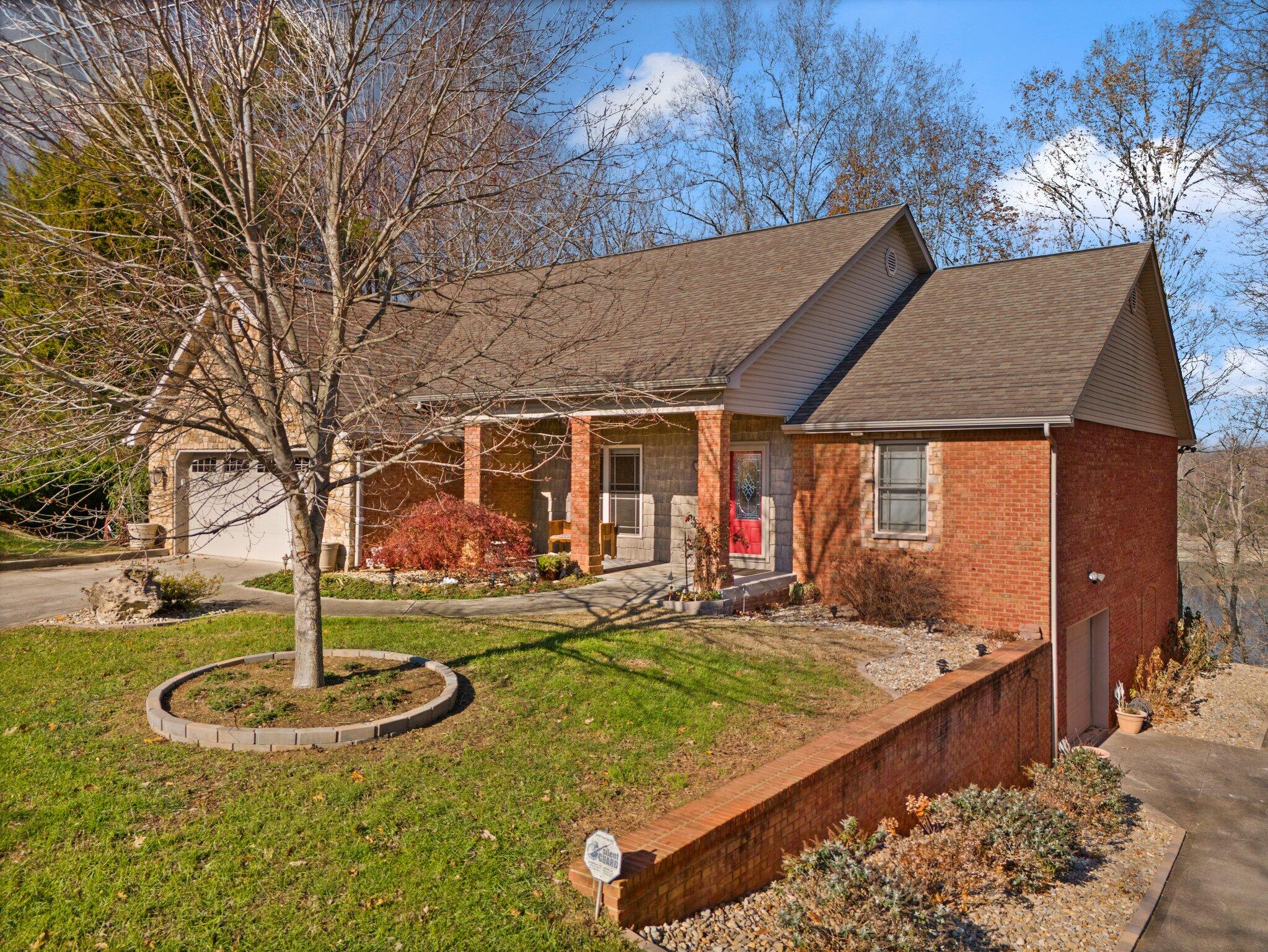Monticello, Kentucky, 42633, United States, 4 Bedrooms Bedrooms, ,3 BathroomsBathrooms,Residential,For Sale,1691685