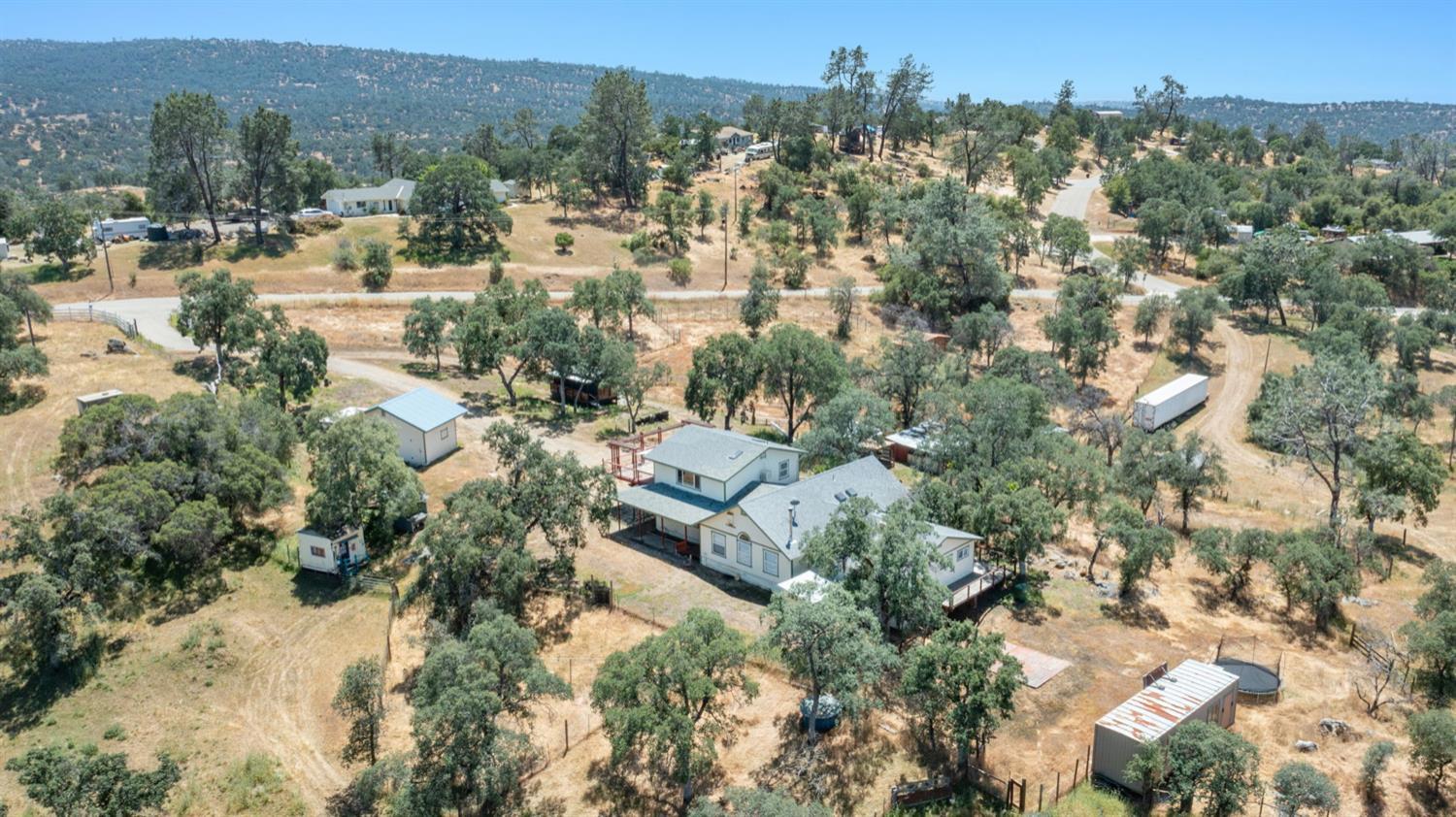Raymond, California, 93653, United States, 3 Bedrooms Bedrooms, ,3 BathroomsBathrooms,Residential,For Sale,2048178