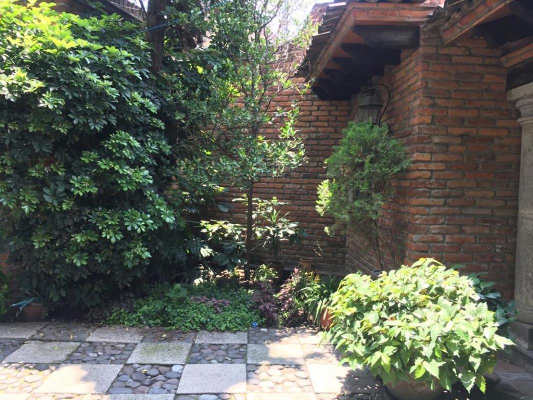 GLORIA, Coyoacán, Ciudad de México, 04380, Mexico, 2 Bedrooms Bedrooms, ,2 BathroomsBathrooms,Residential,For Sale,GLORIA,1440834