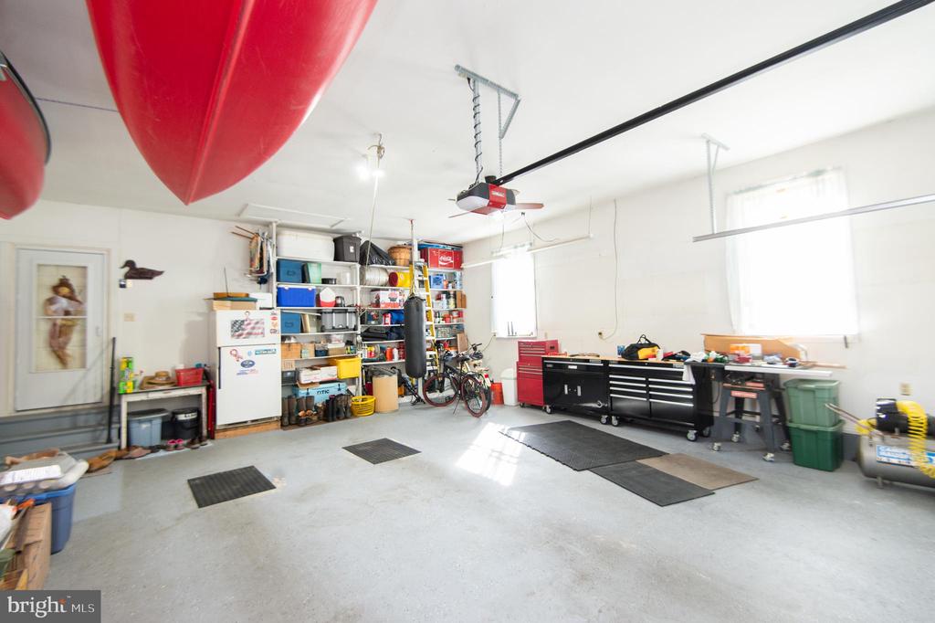 Denton, Maryland, 21629, United States, 4 Bedrooms Bedrooms, ,3 BathroomsBathrooms,Residential,For Sale,1992998