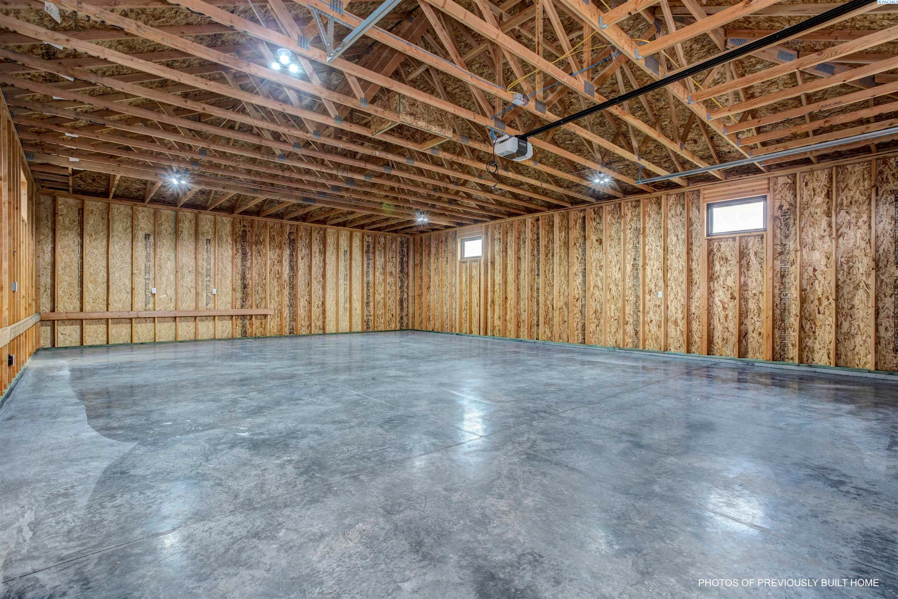 Pasco, Washington, 99301, United States, 4 Bedrooms Bedrooms, ,3 BathroomsBathrooms,Residential,For Sale,1900803