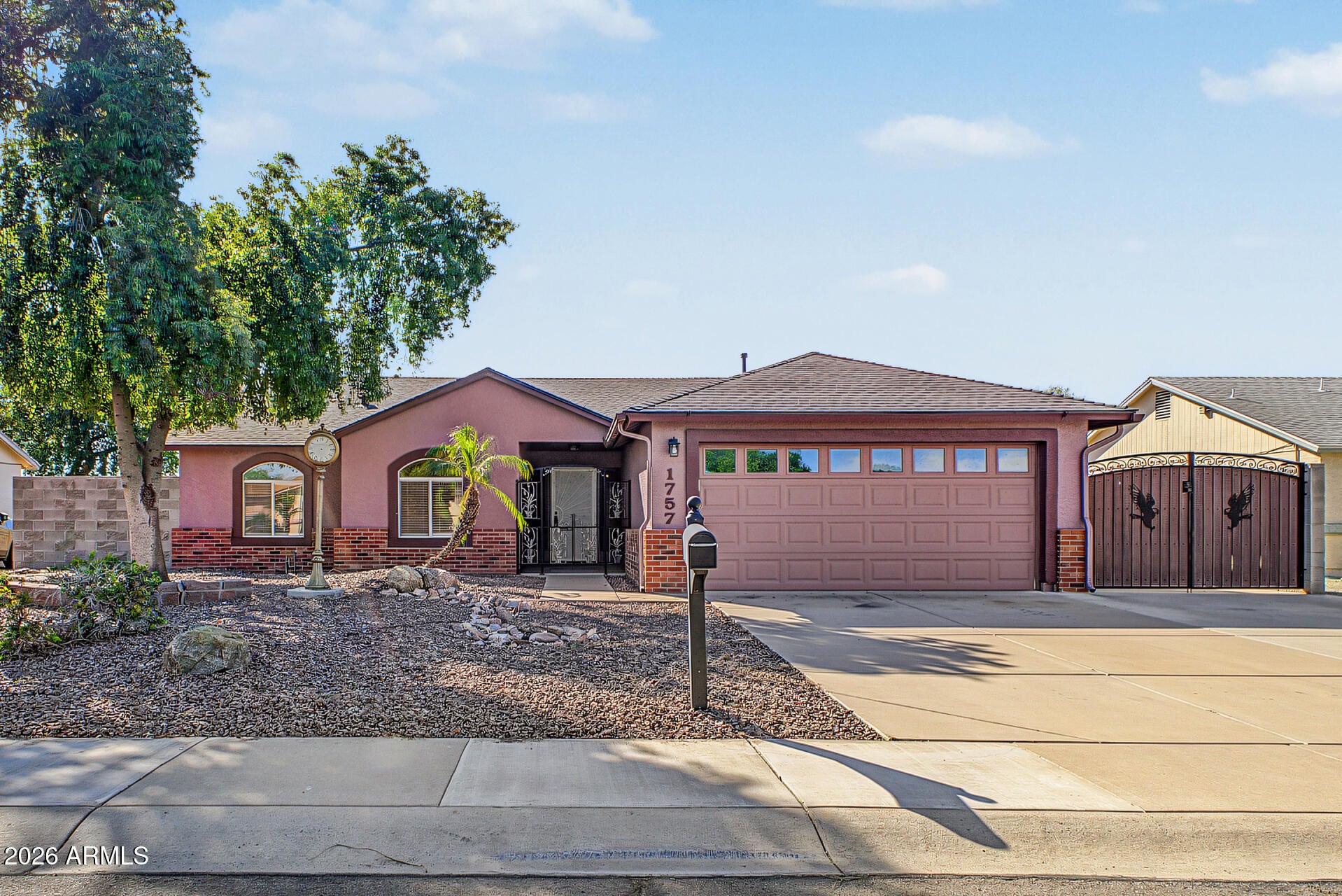 Ray Ln, Apache Junction, AZ 85120