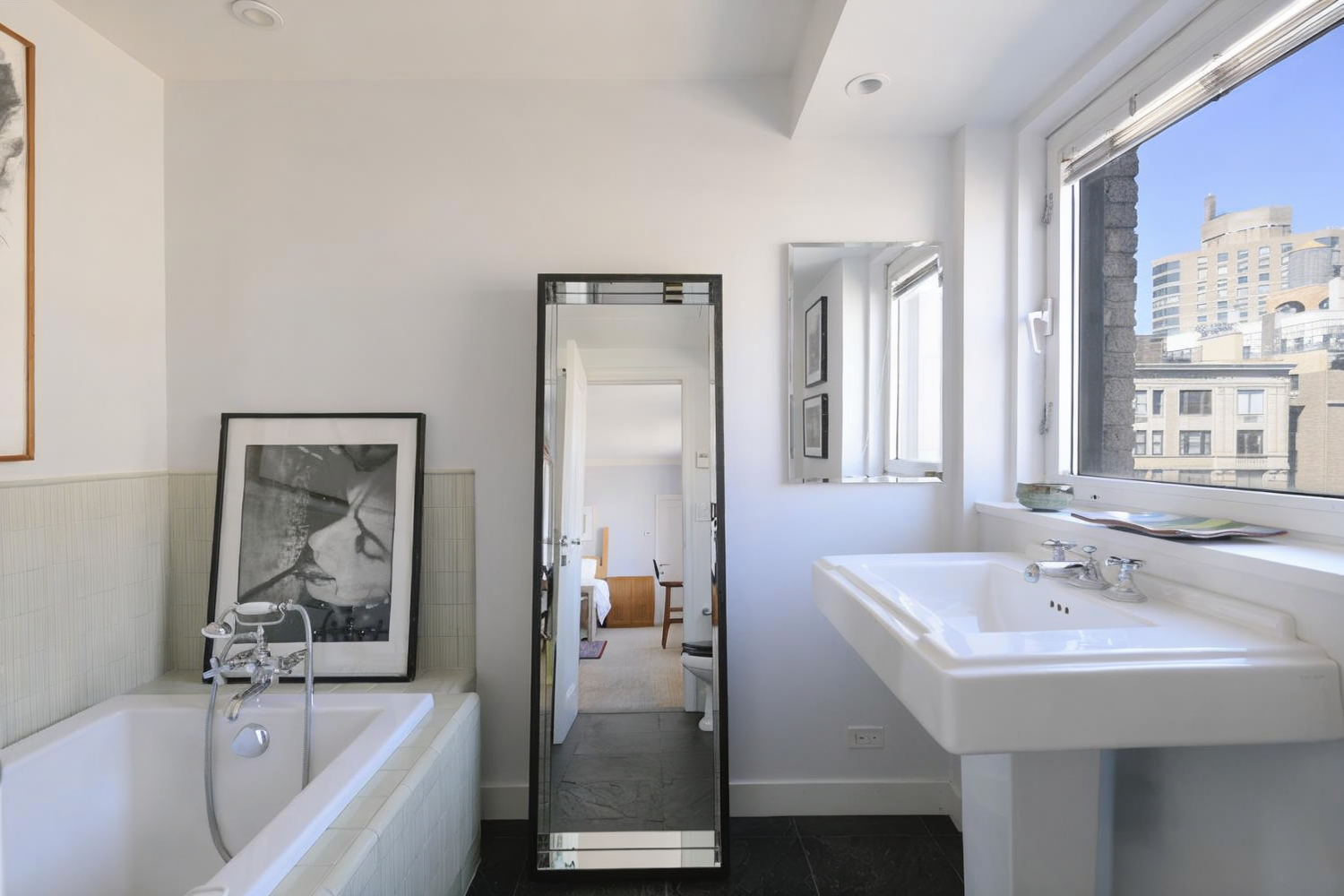 New York City, New York, 10128, United States, 5 Bedrooms Bedrooms, ,6 BathroomsBathrooms,Residential,For Sale,1942107