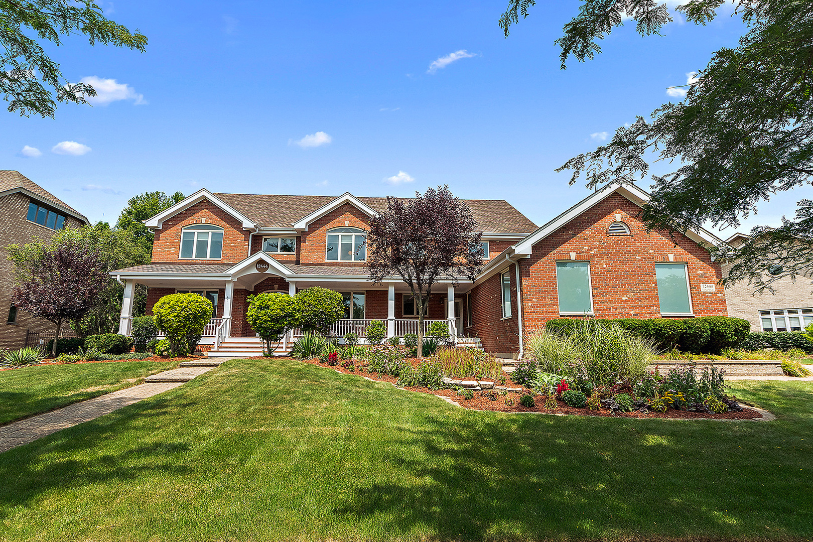 Orland Park, Illinois, 60467, United States, 5 Bedrooms Bedrooms, ,6 BathroomsBathrooms,Residential,For Sale,1914304