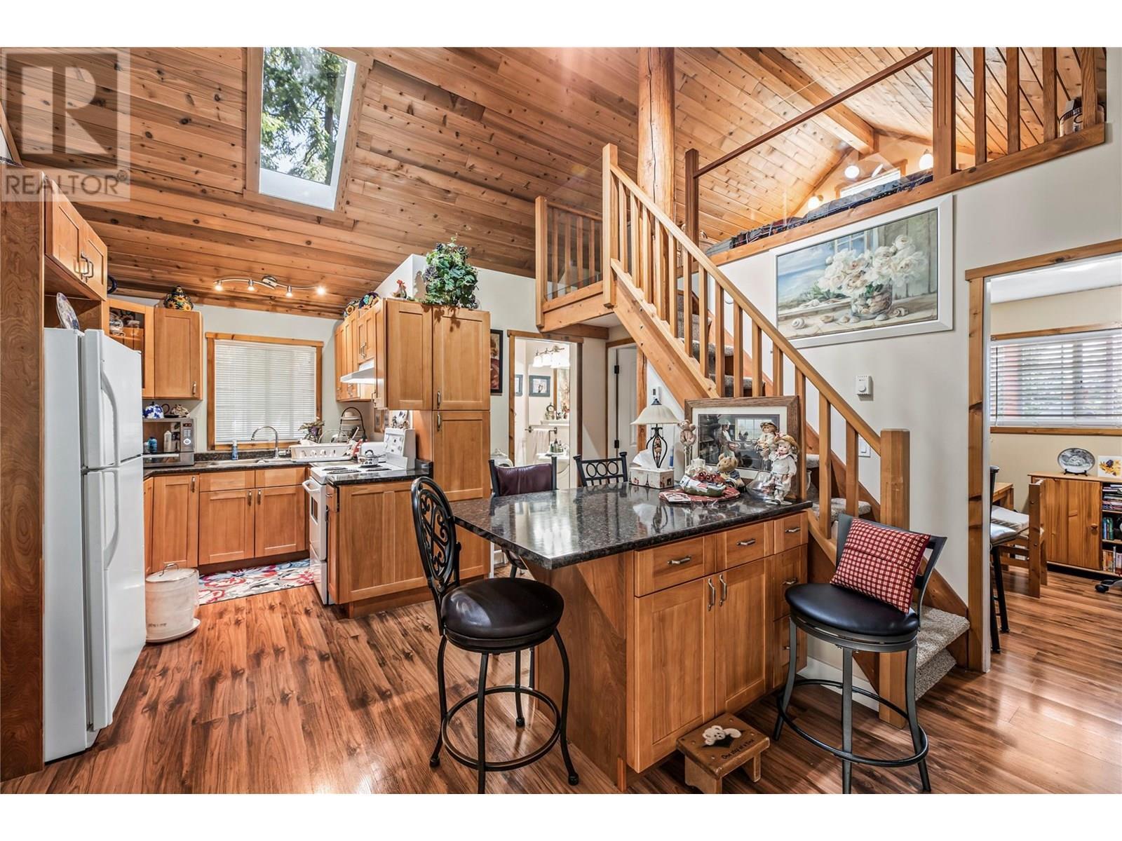 TAPPEN, British Columbia, V0E 2X2, CA, 2 Bedrooms Bedrooms, ,2 BathroomsBathrooms,Residential,For Sale,1868276