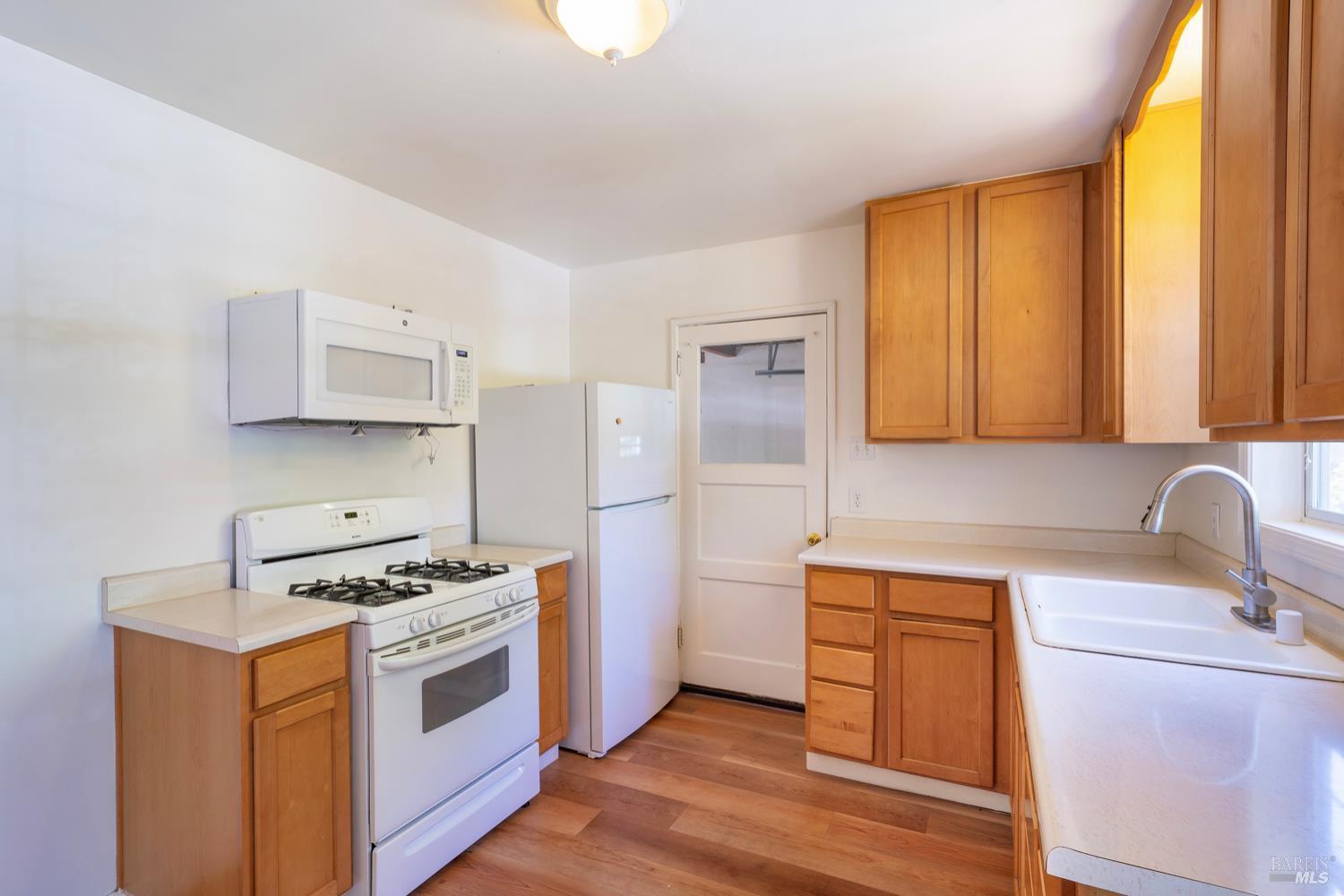 St. Helena, California, 94574, United States, 2 Bedrooms Bedrooms, ,1 BathroomBathrooms,Residential,For Sale,1927276