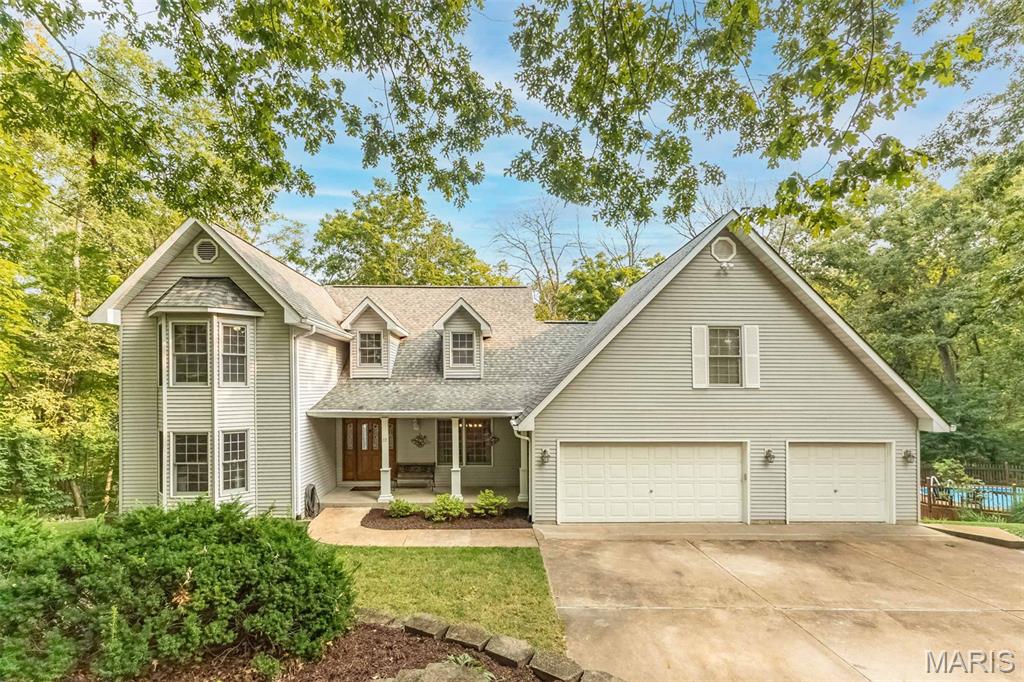 Eureka, Missouri, 63025, United States, 4 Bedrooms Bedrooms, ,4 BathroomsBathrooms,Residential,For Sale,1941693